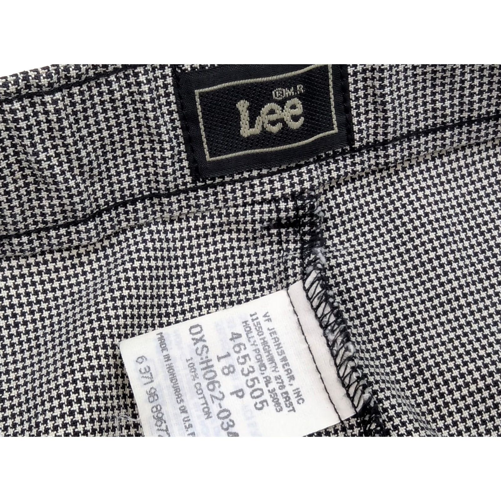 Lee VINTAGE Lee Houndstooth Pants Women 18P Petite Black & White Houndstooth Tapered Pleated Waist 31 in Inseam 27.5 in Crew? Size 40" / US 18 - 7 Thumbnail