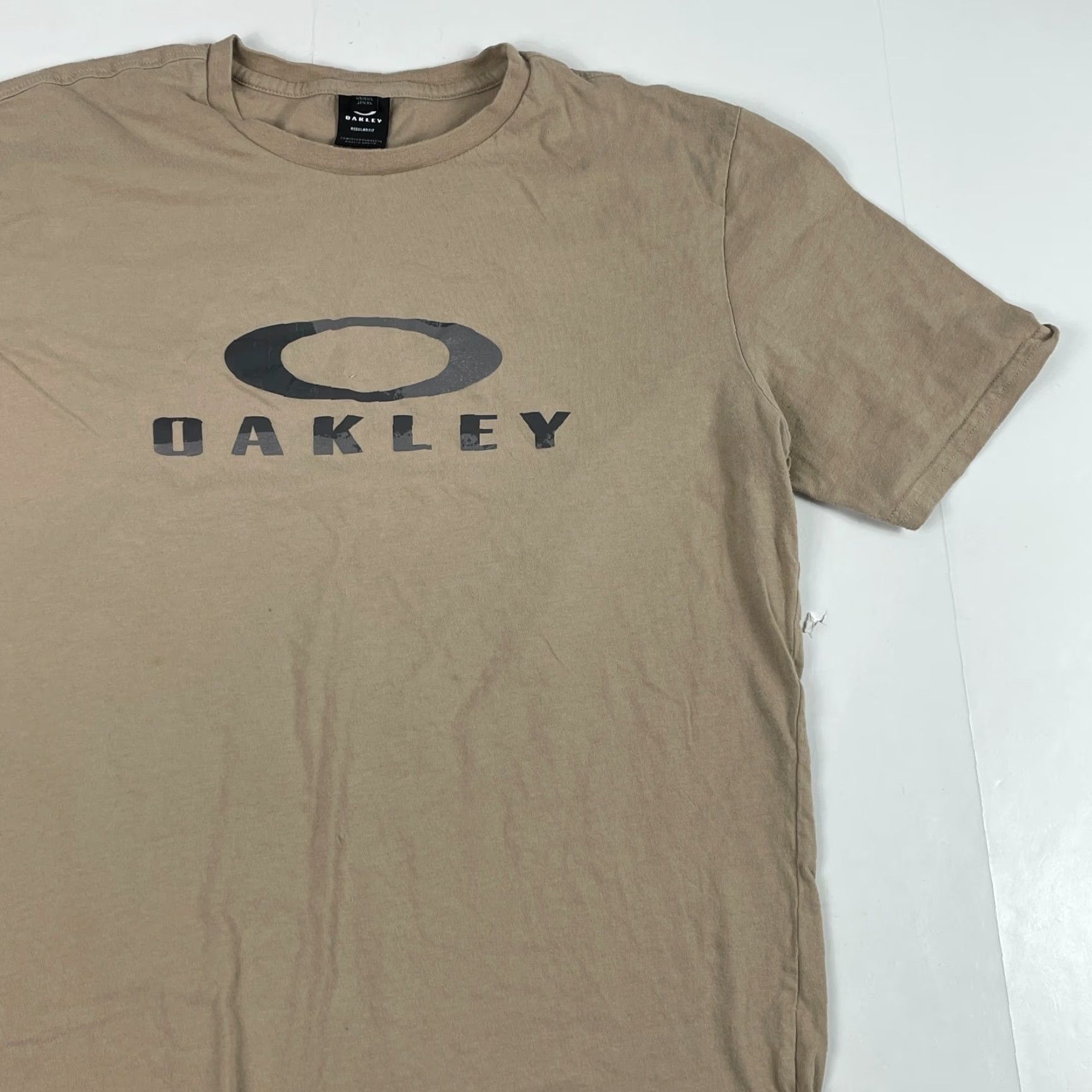 Oakley Oakley Shirt Men Large Beige Short Sleeve Skater Logo T-Shirt Size US L / EU 52-54 / 3 - 3 Thumbnail