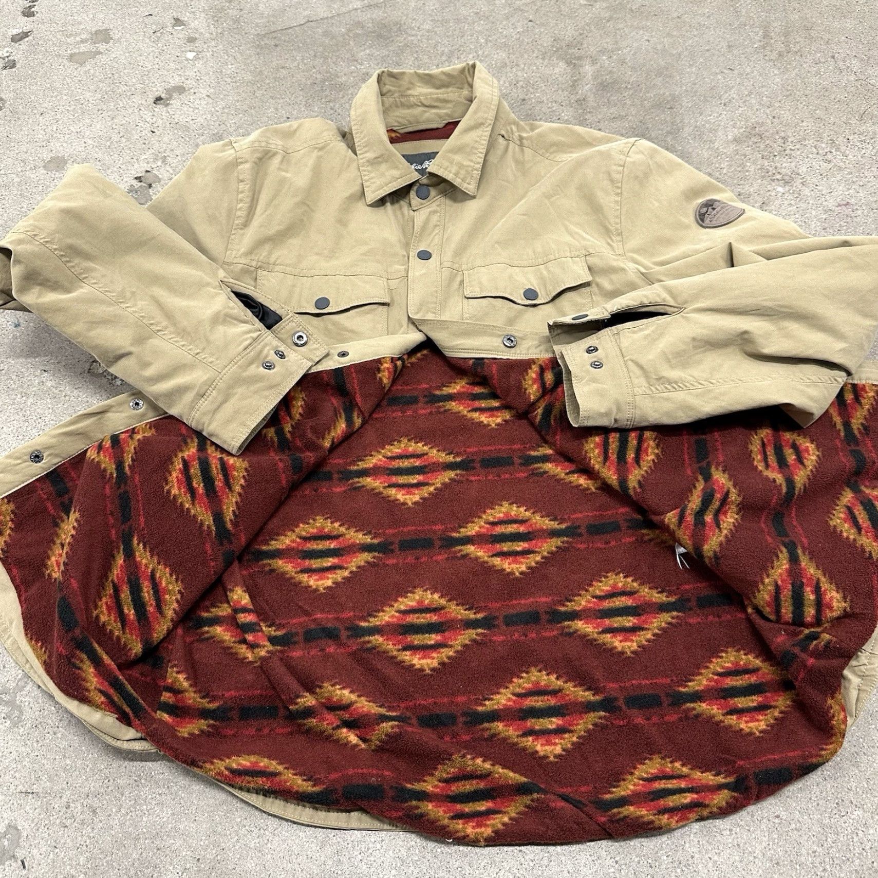 Eddie Bauer VINTAGE Eddie Bauer Aztec Lined Button Down Snap Shirt Jacket Khaki Men's Large L NICE! Size US L / EU 52-54 / 3 - 2 Thumbnail