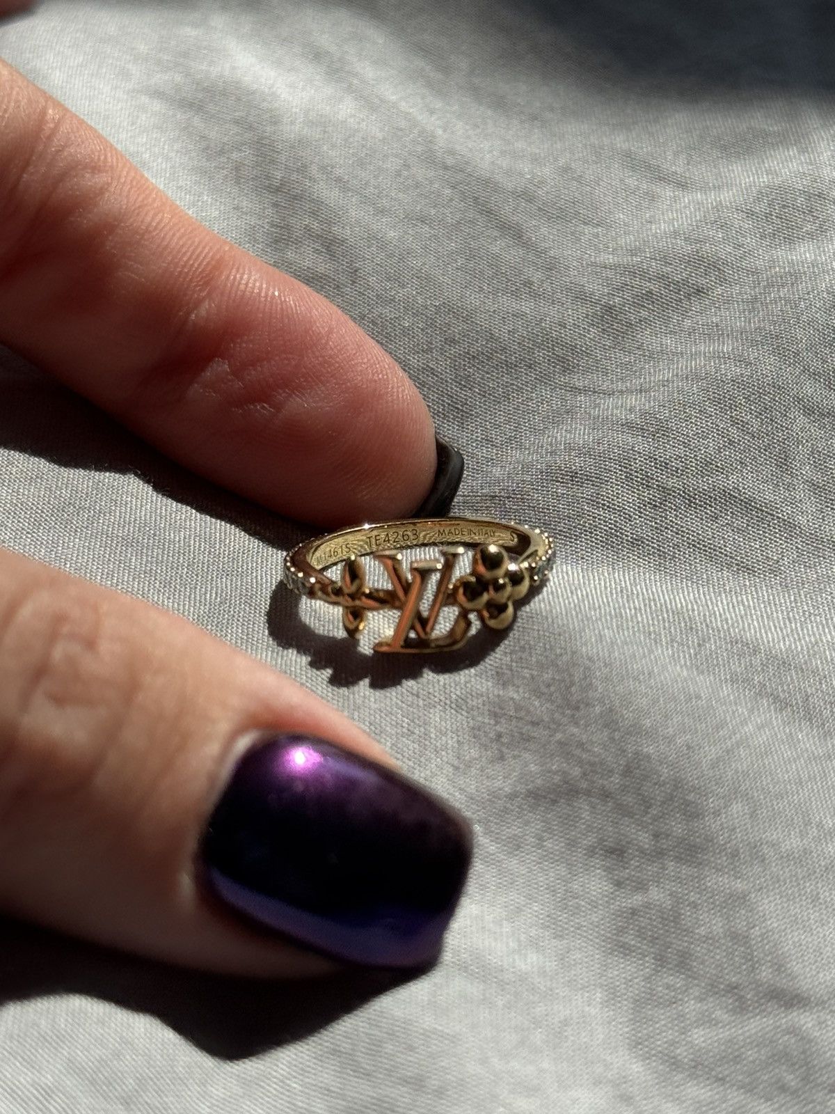 Louis Vuitton Louis Vuitton LV Iconic Metal Gold Ring Size ONE SIZE - 5 Thumbnail
