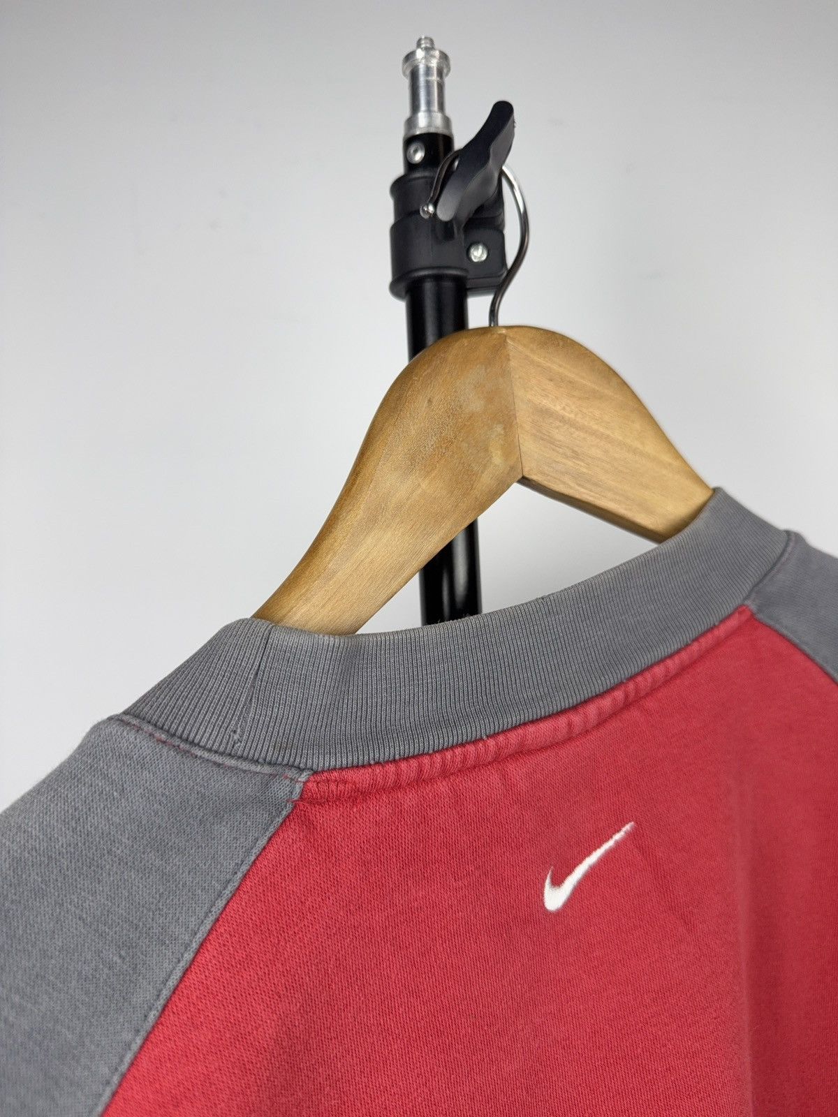 Nike ❤️‍🔥 Nike Vintage Faded Raglan Embroidered Crewneck Sweatshirt Size US S / EU 44-46 / 1 - 14 Thumbnail