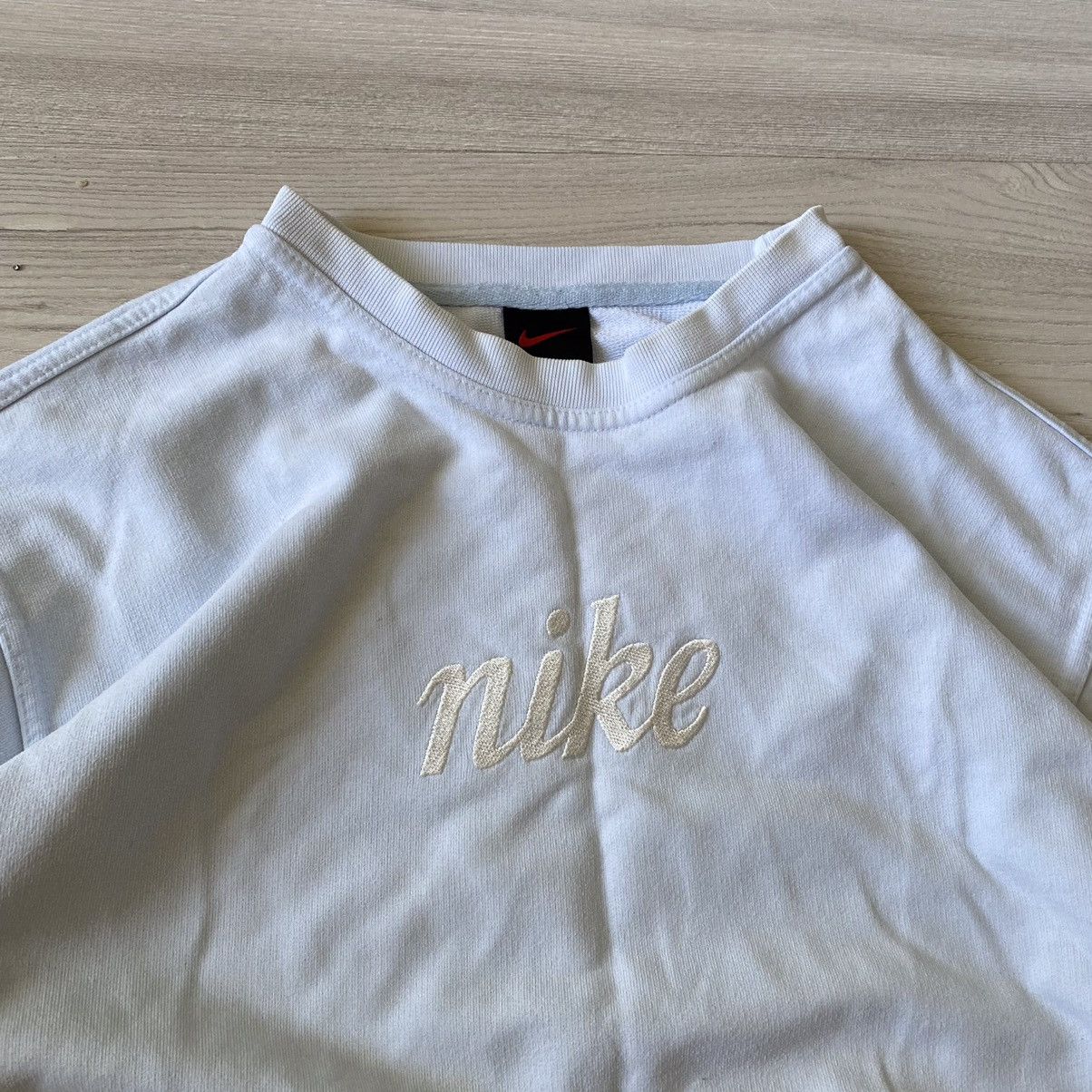 Nike Vintage Nike Center Logo Y2K Size US S / EU 44-46 / 1 - 3 Thumbnail
