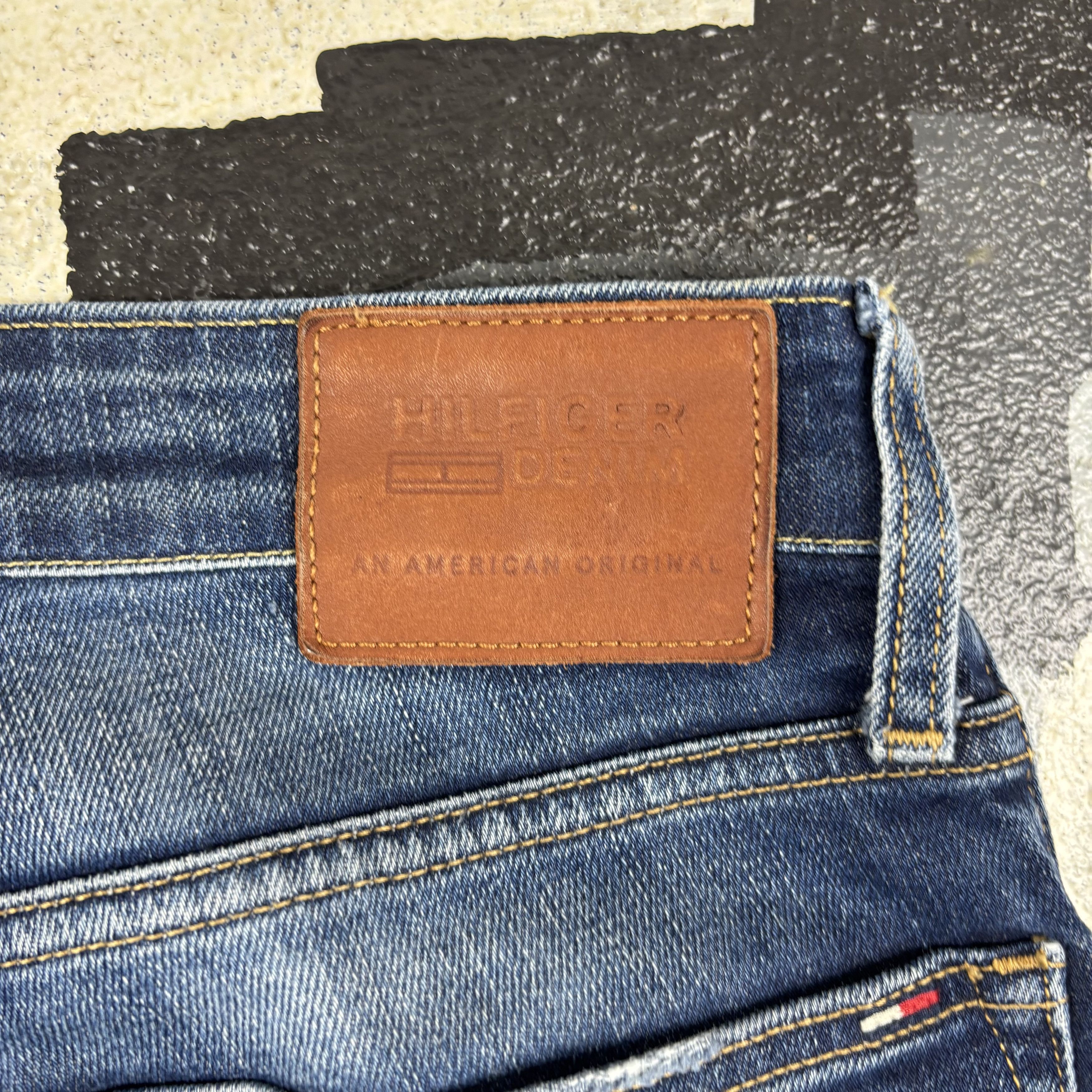 Tommy Hilfiger Tommy Hilfiger Jeans Size US 30 / EU 46 - 5 Thumbnail