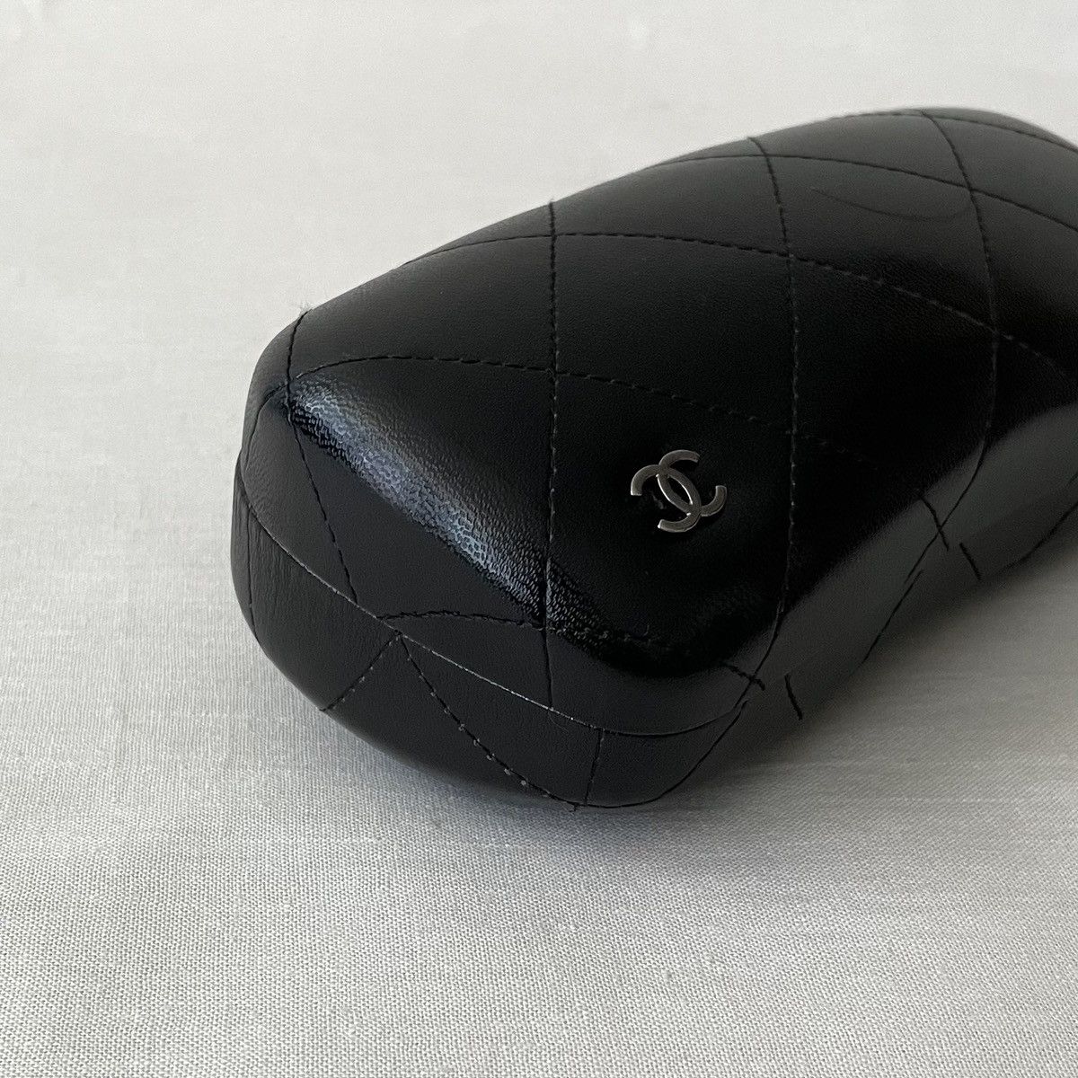 Chanel Chanel Leather Sunglasses Case Size ONE SIZE - 3 Thumbnail