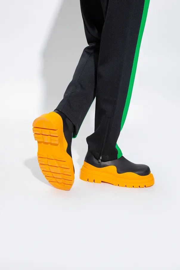 Bottega Veneta o1n1vont0125 Tire Ankle Chelsea Boots in Black & Tangerine Size US 9 / EU 42 - 2 Thumbnail
