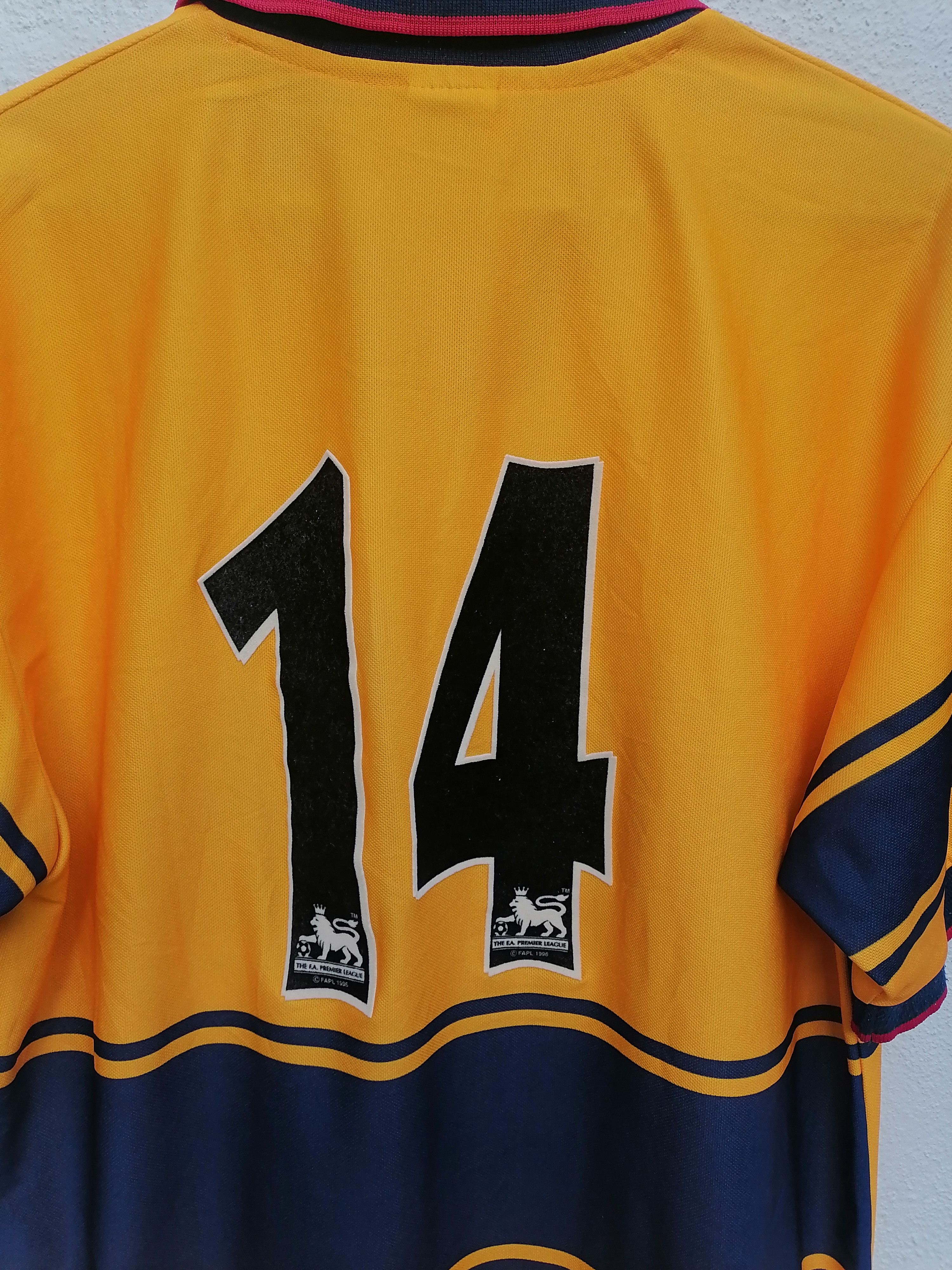 Nike × Vintage Vintage Arsenal JVC 97-99 Away Football Jersey Size US M / EU 48-50 / 2 - 10 Thumbnail