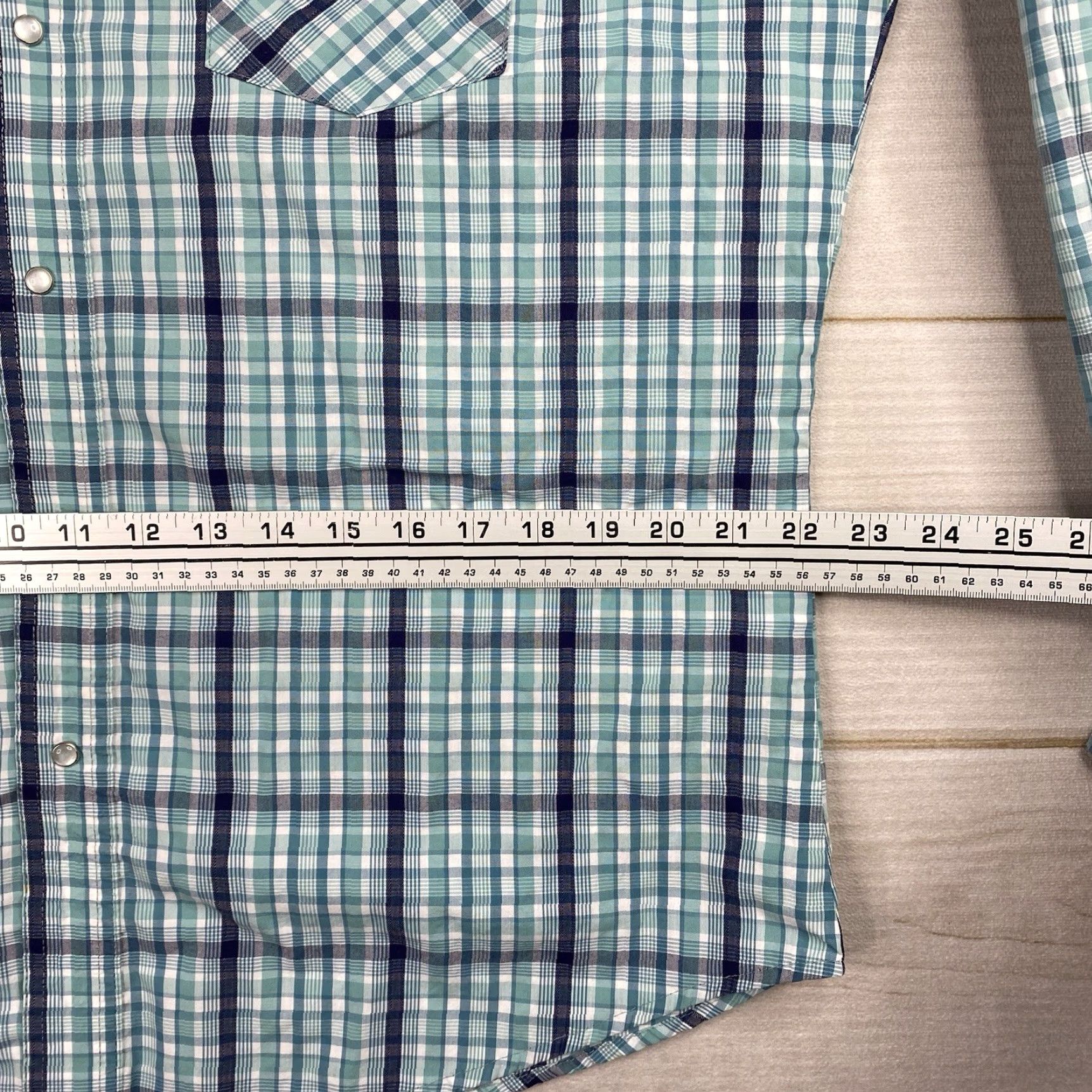 Wrangler Wrangler Pearl Snap Shirt Mens L Blue Plaid Western Long Sleeve Chest Pockets Vintage: No Size US L / EU 52-54 / 3 - 6 Thumbnail