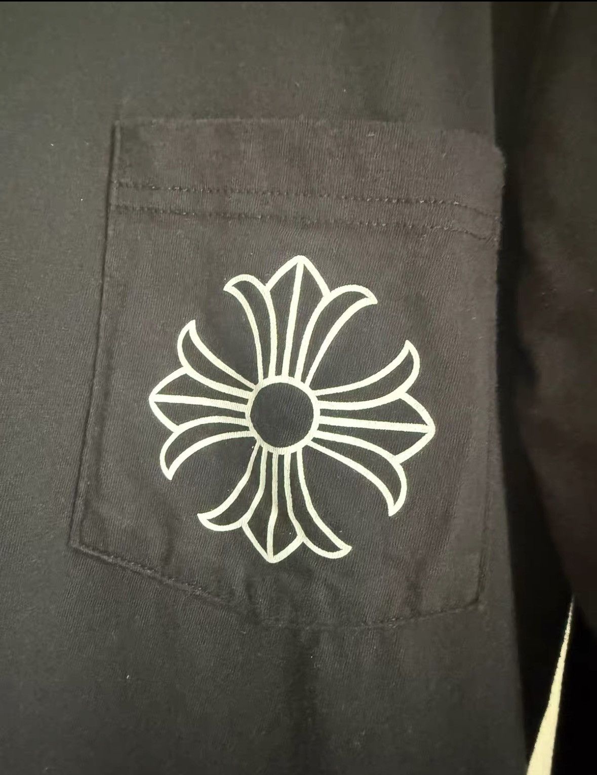 Chrome Hearts CHROME HEARTS Size M Cross scroll ring long sleeve T-shirt Size US M / EU 48-50 / 2 - 4 Thumbnail
