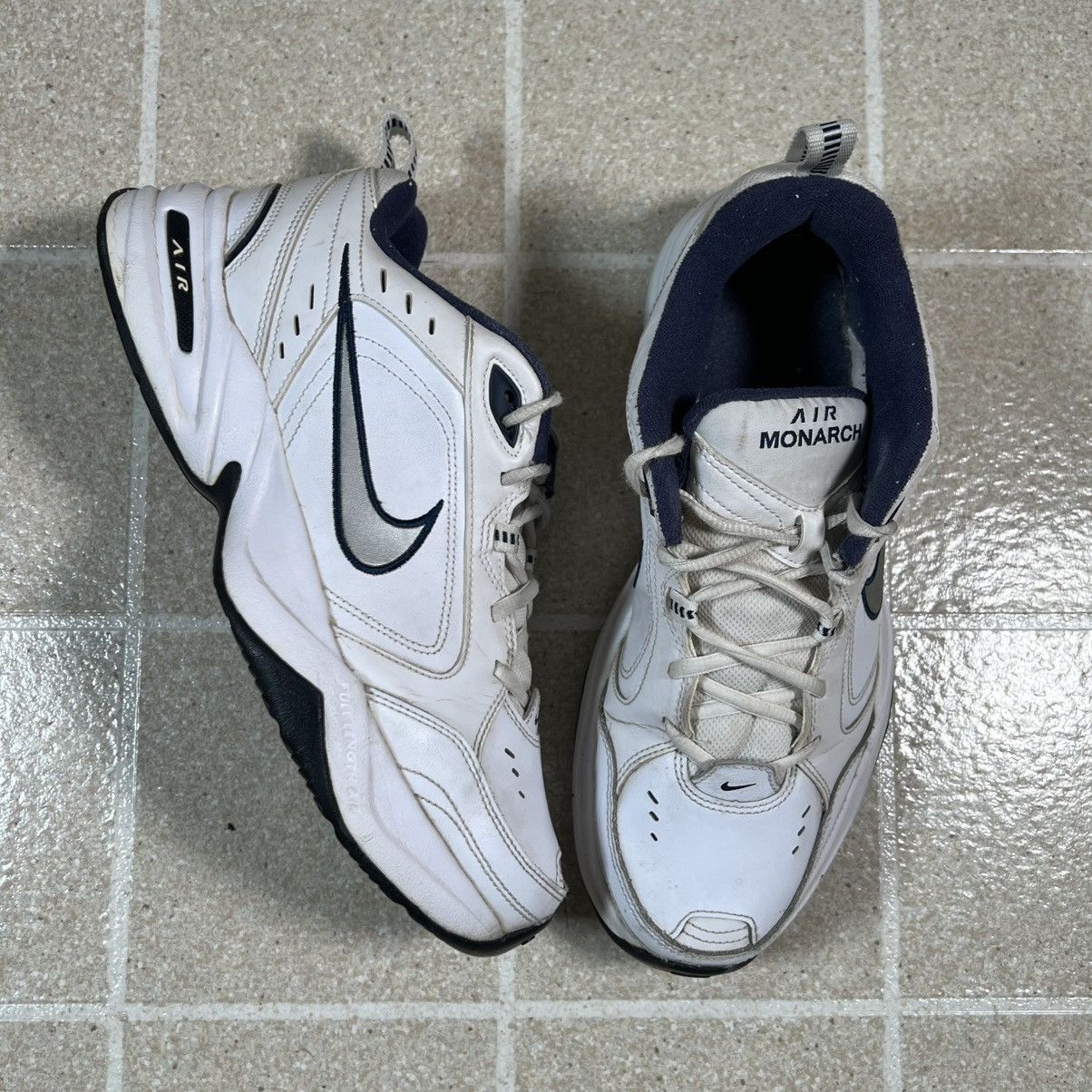 Nike Nike Air Monarch IV White Blue Athletic Shoes Men Size 10 Size US 10 / EU 43 - 2 Thumbnail