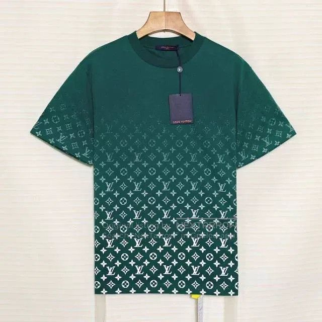 Louis Vuitton Louis Vuitton Gradient full print short sleeves Size US L / EU 52-54 / 3 - 1 Thumbnail