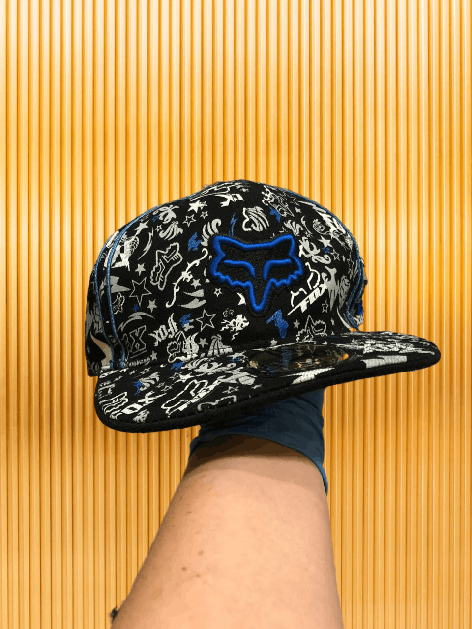 New Era Cap New Era Y2K print streetwear Hats big logo Fox Vintage Size ONE SIZE - 1 Thumbnail