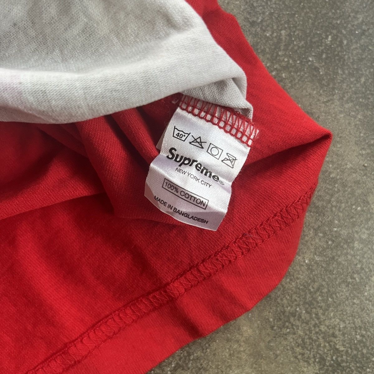 Supreme Supreme x Ralph Bakshi SS08 Coonskin In Red Size US L / EU 52-54 / 3 - 19 Thumbnail