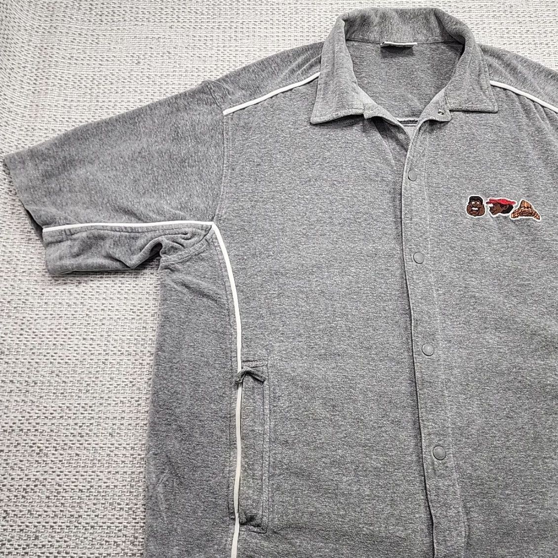 Fubu VTG Y2K FUBU Platinum Shacket Fleece Jacket XL Gray Snap Up Embroidered 90s Cartoon Hip Hop Junkyard Gang Fat Albert Size US XL / EU 56 / 4 - 3 Thumbnail