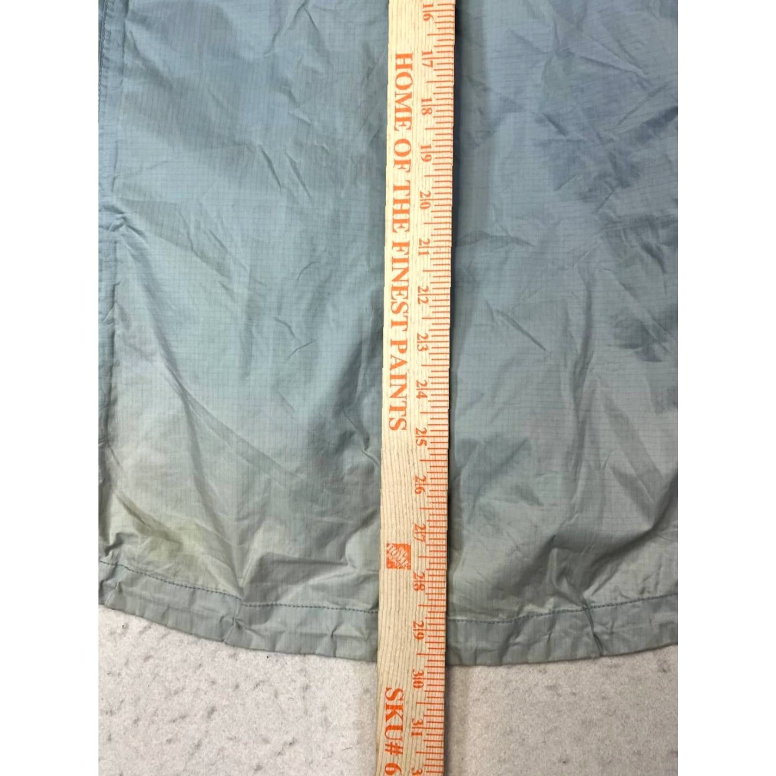 Patagonia VINTAGE Patagonia Rain Jacket Gray Full Zip Outdoor Women's Medium See All Pics Size M / US 6-8 / IT 42-44 - 4 Thumbnail