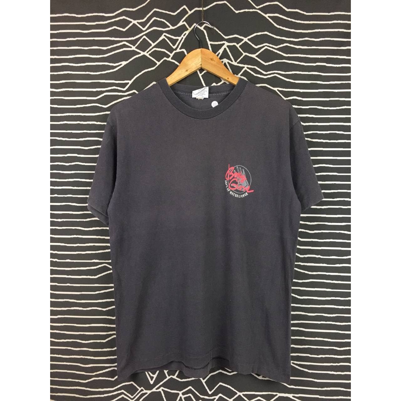 Body Glove × Vintage Vtg 90s Body Glove Dept. Of Water & Power Single Stitch Tee Size US M / EU 48-50 / 2 - 5 Thumbnail