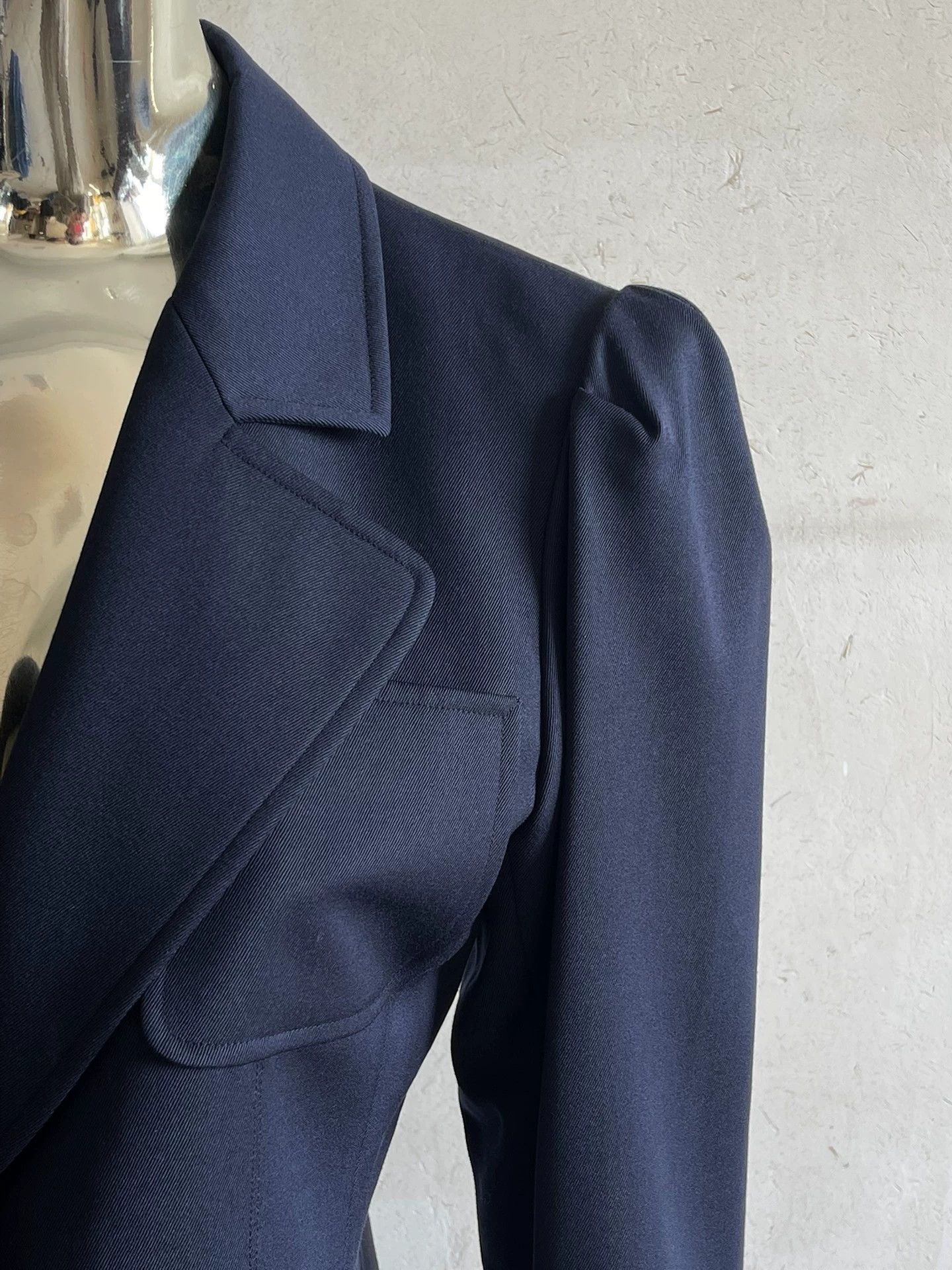 Yves Saint Laurent YSL Vintage Old Money Floral Bud Tailored Blazer Size M / US 6-8 / IT 42-44 - 3 Thumbnail