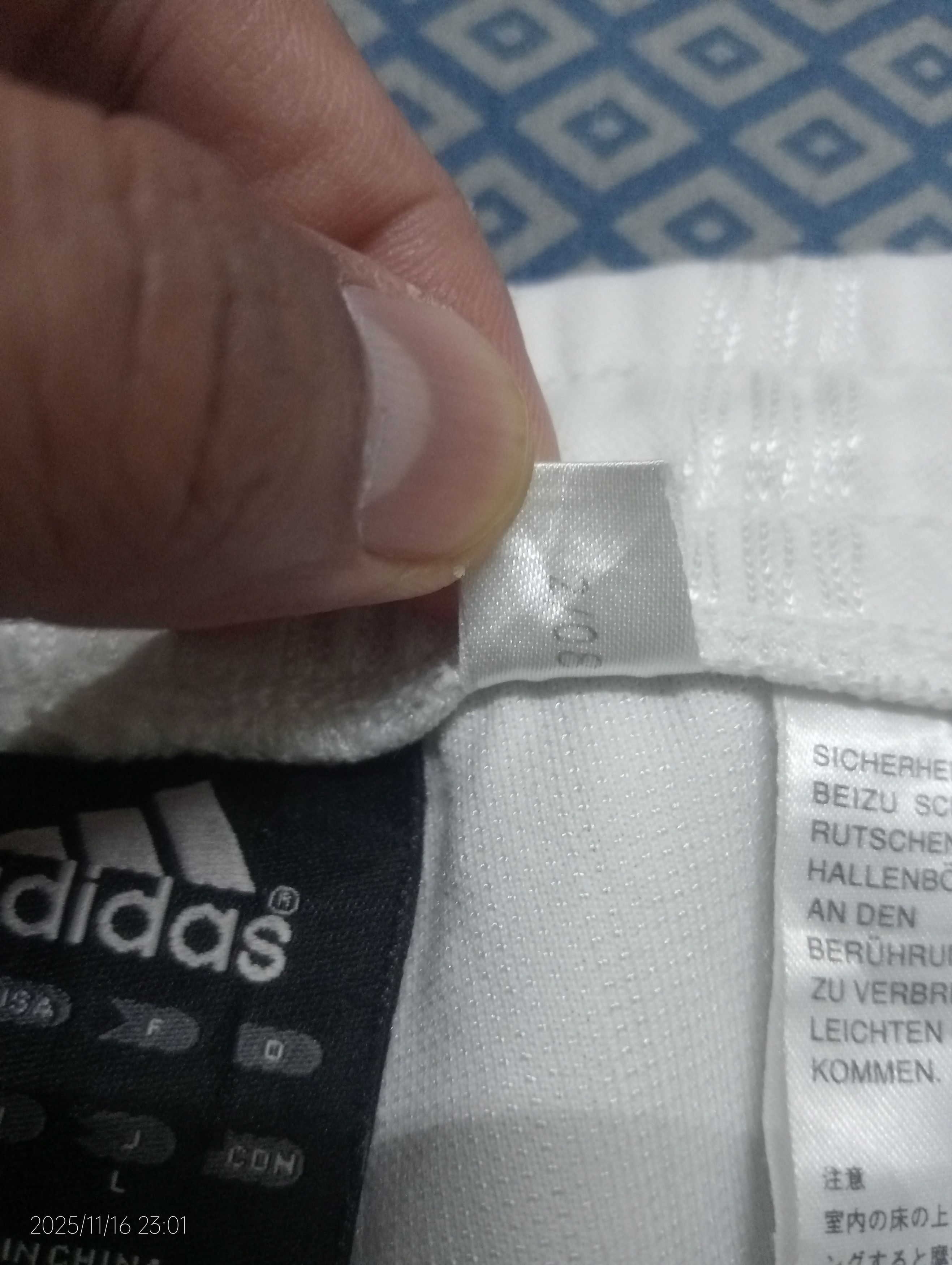 Adidas Vintage Adidas Shorts France Colourway Size US 34 / EU 50 - 8 Thumbnail