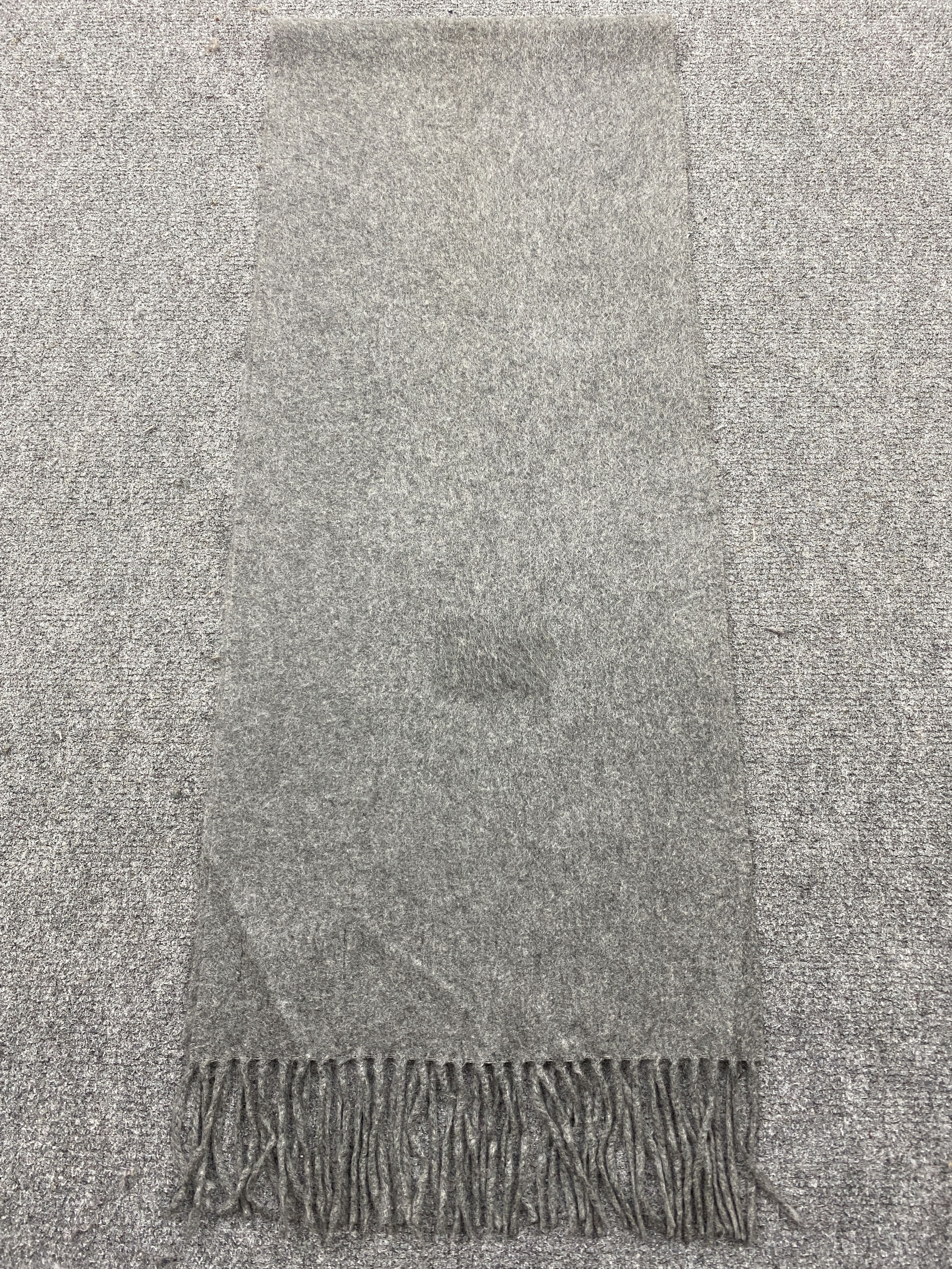 Pierre Balmain Pierre Balmain Scarf / Muffler / Neckwear SC0189 Size ONE SIZE - 7 Thumbnail