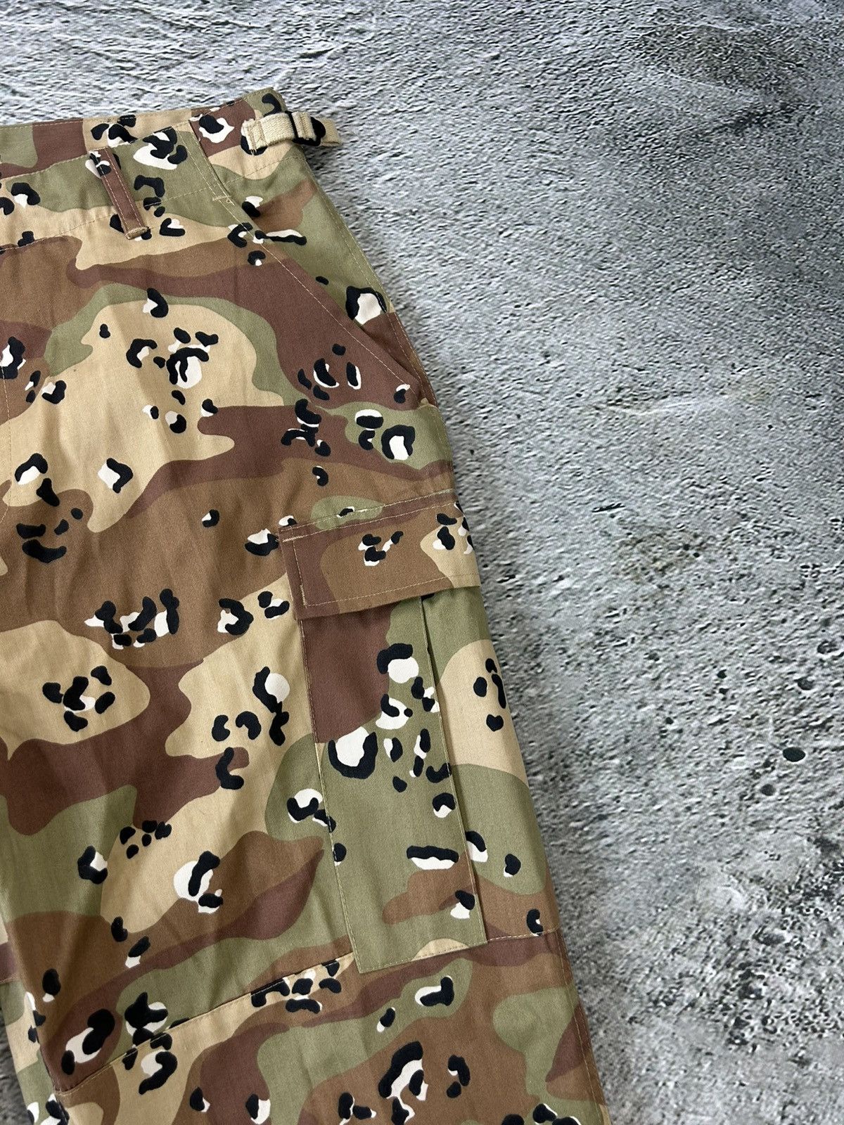 Vintage Military cargo pants vintage camo brown Size US 38 / EU 54 - 2 Thumbnail