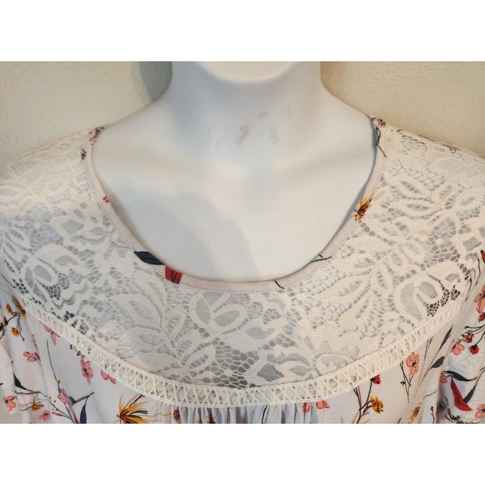 Vintage Taohuadao White Lace Trim Floral Print Short Sleeve Casual Top Shirt 4XL Size XXL / US 16-18 / IT 52-54 - 2 Thumbnail