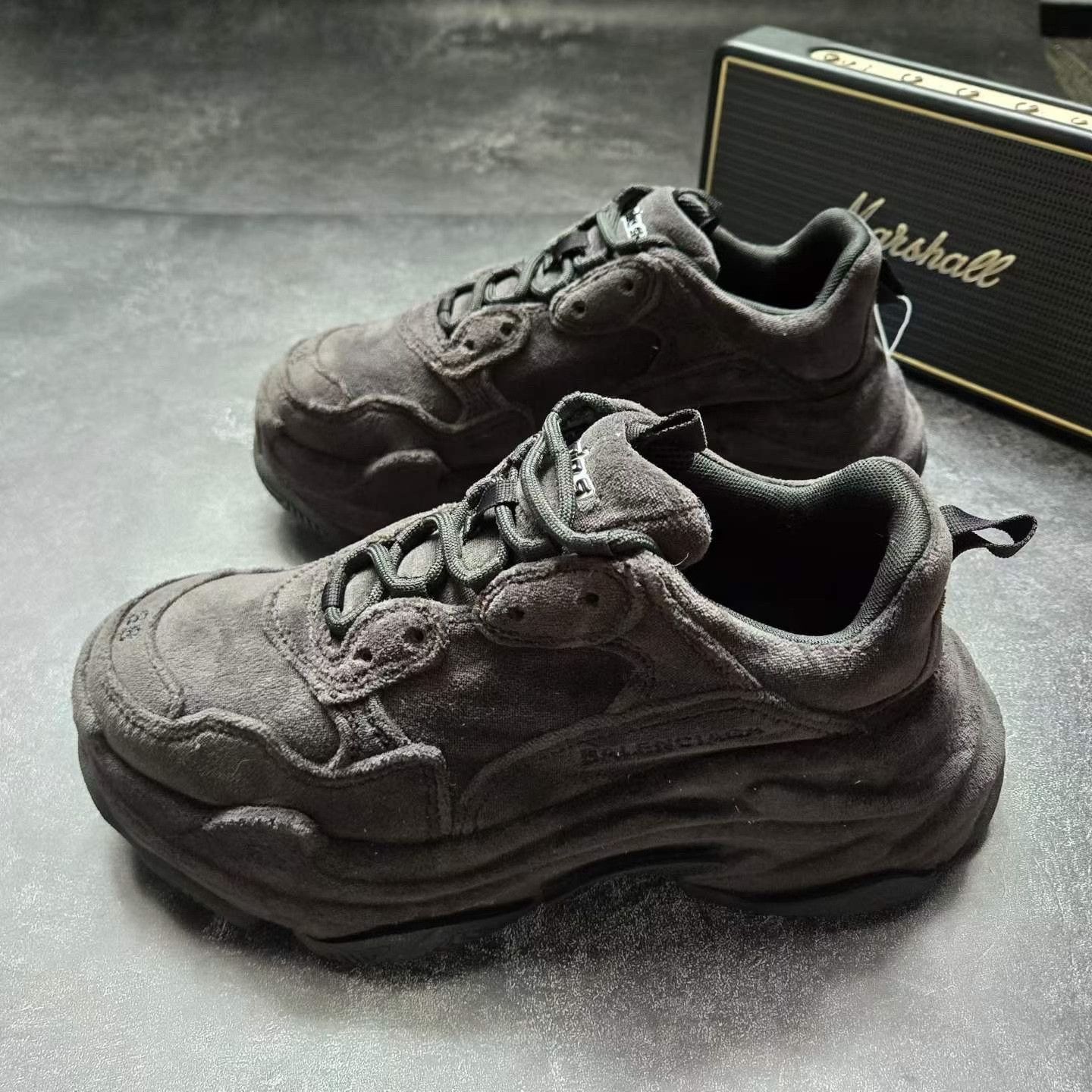 Balenciaga Balenciaga Multi Lowtop Sneakers S Women Size US 6 / IT 36 - 1 Thumbnail