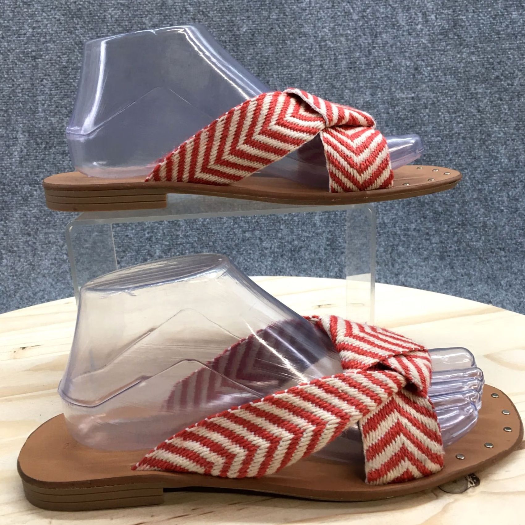 Vintage Universal Thread Sandals Womens 8.5 Chevron Print Knot Slide Flats Red Size US 9 / IT 39 - 2 Thumbnail