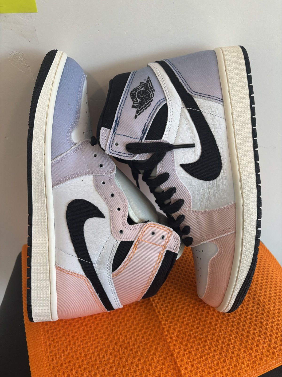 Jordan Brand Jordan 1 High OG Skyline Size US 9 / EU 42 - 3 Thumbnail