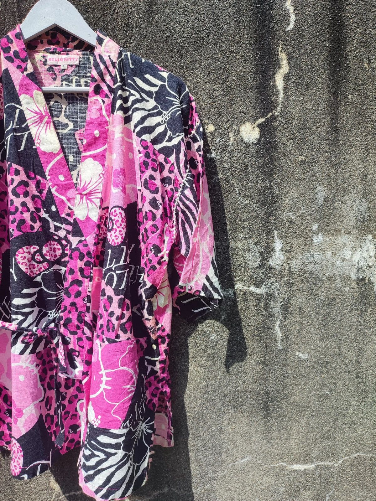 Japanese Brand Vintage Hello Kitty Japanese Yukata Kimono Jacket (L) Size US L / EU 52-54 / 3 - 4 Thumbnail