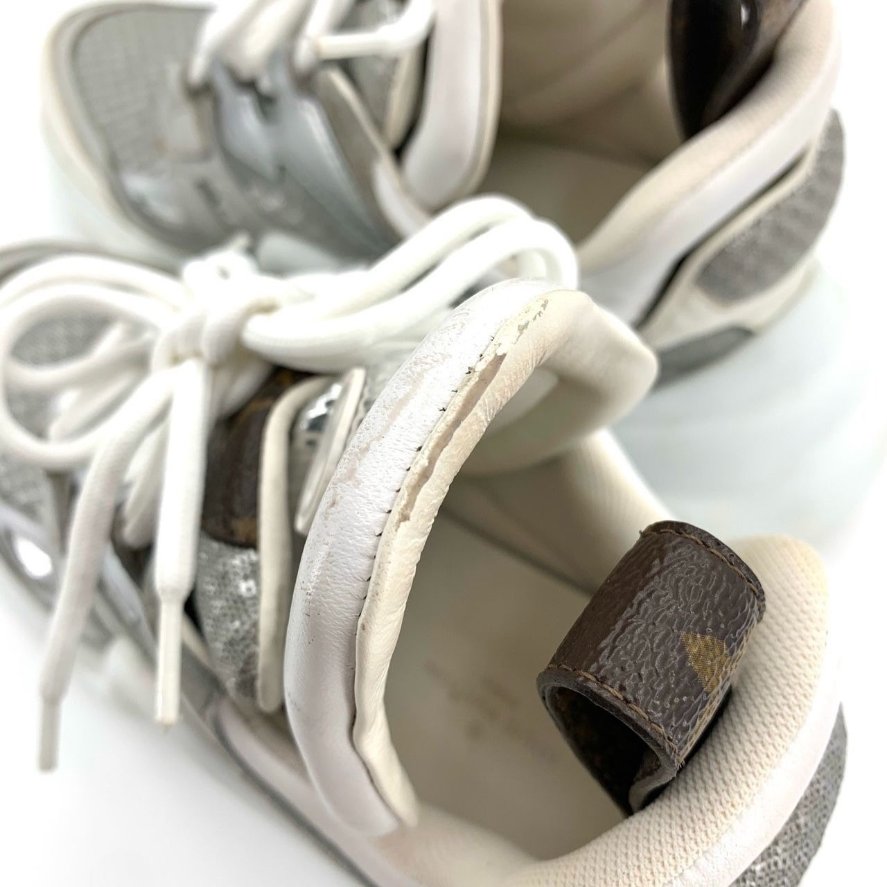 Louis Vuitton Louis Vuitton Archlight Sneakers Womens Silver & White Mesh Size US 6 / IT 36 - 6 Thumbnail