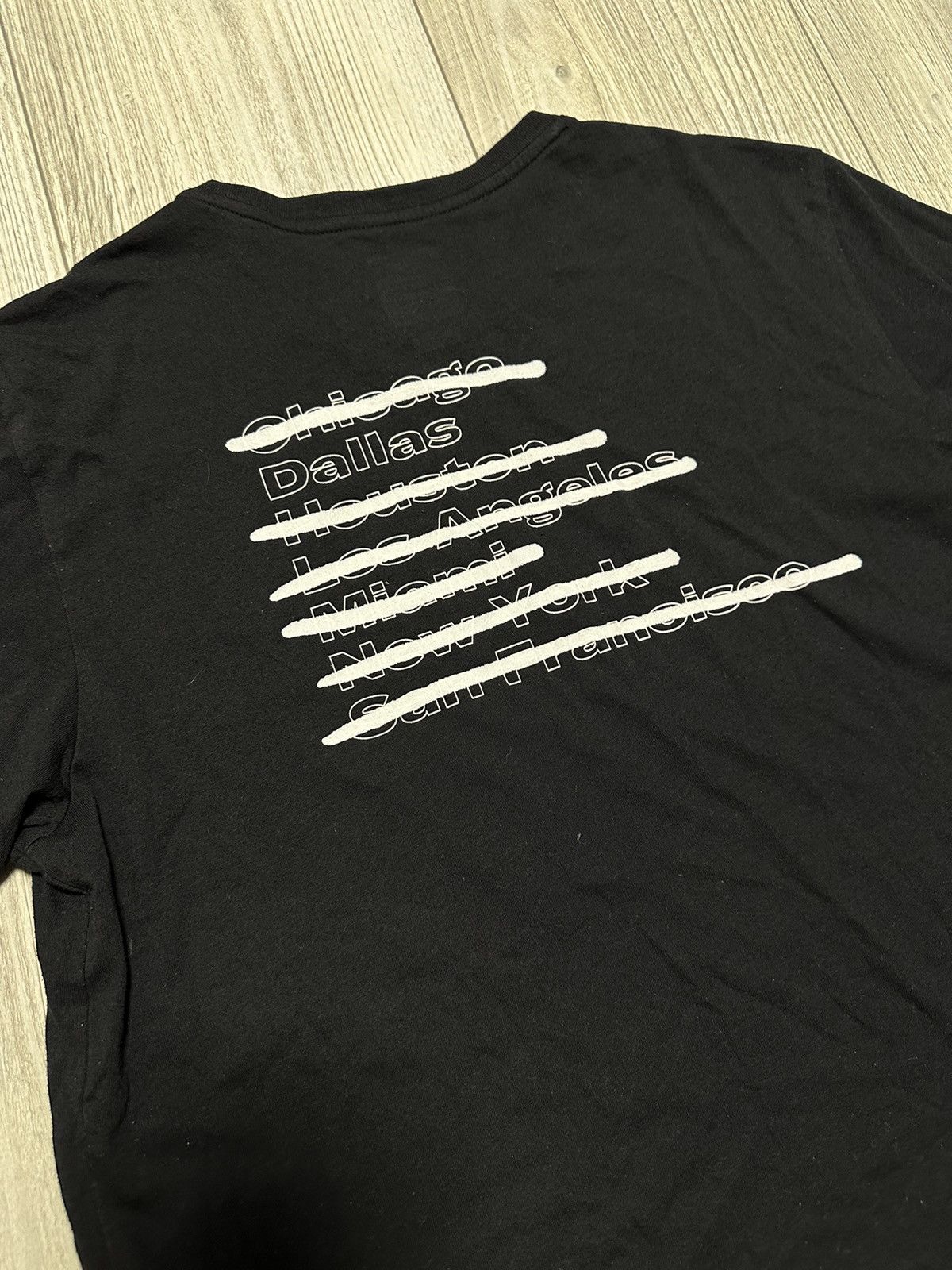 Vintage Oakley Dallas T-shirts Big Logo Y2K Skate Size US S / EU 44-46 / 1 - 5 Thumbnail