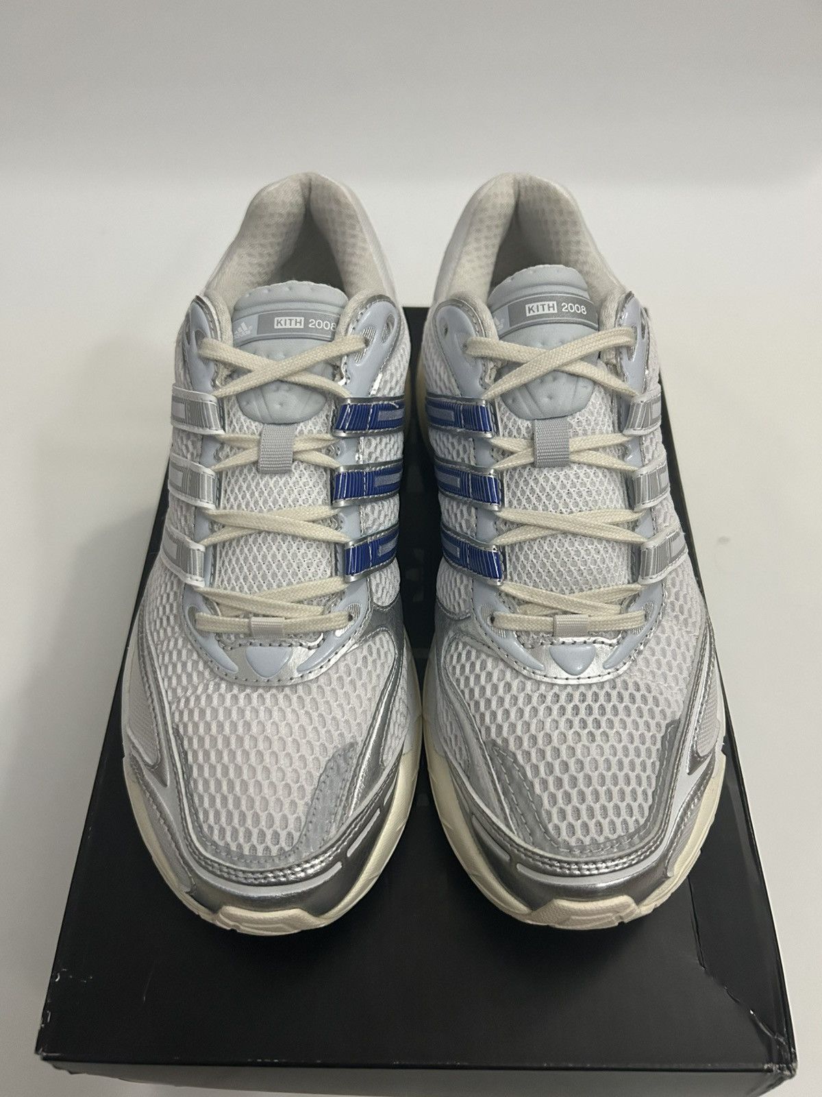 Adidas × Kith Kith for adidas Supernova Cushion 7 - WHITE / ROYAL / SILVER Size US 8 / EU 41 - 11 Thumbnail