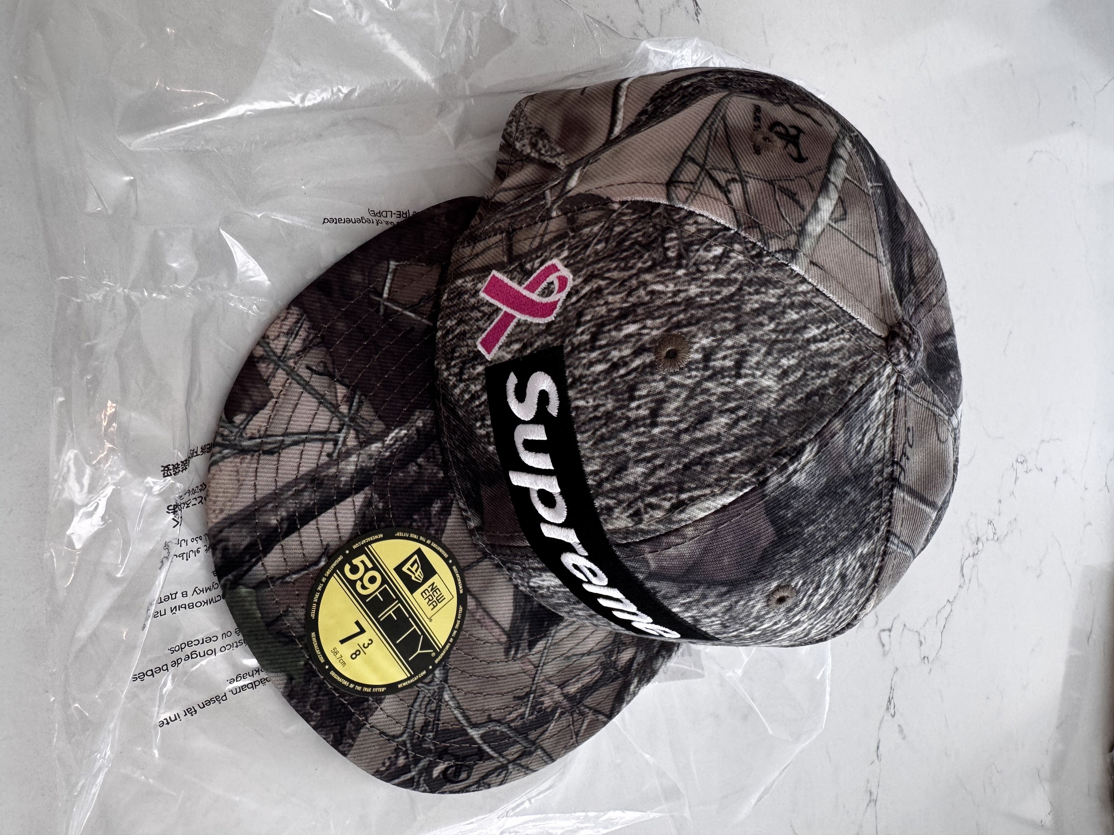 シュプリーム ブレストキャンサーアウェアネス ボックスロゴ ニューエラ Supreme Breast Cancer Awareness Box Logo New Era (FW25) - $58