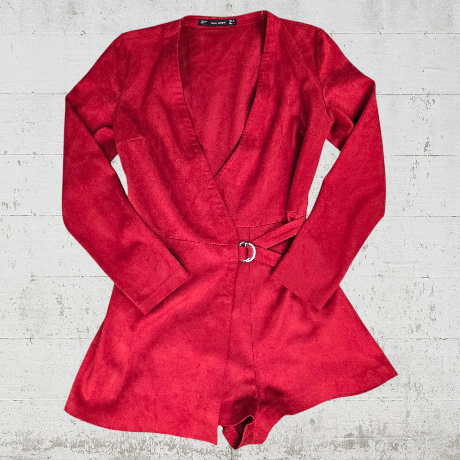 Zara Zara Red Faux Suede Deep V Neck Romper Size Small Size 27" / US 4 / IT 40 - 2 Thumbnail
