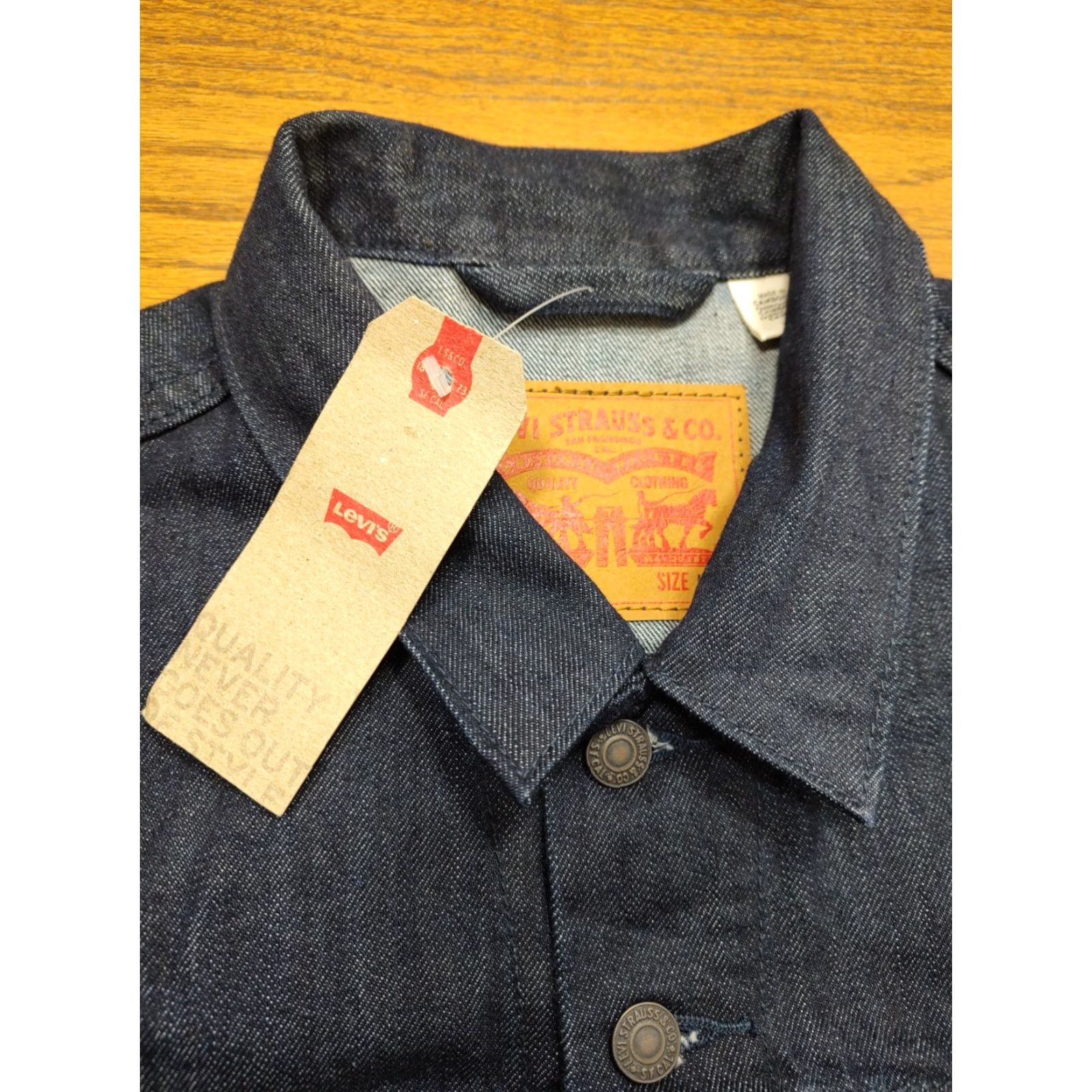Levi's NWT Levi's Trucker Jacket Denim Jeans Dark Wash Button Chest 44 L Blue Mens Regular Size L jacket 90s Classic USA Vintage? Wait. Size US 33 - 4 Thumbnail