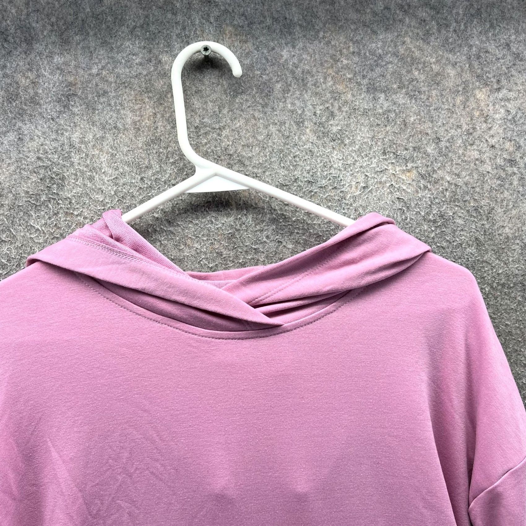 Under Armour VINTAGE Under Armour Hoodie Womens XS Pink Relaxed Fit Pullover Knit Kangaroo Pocket Size XS / US 0-2 / IT 36-38 - 6 Thumbnail