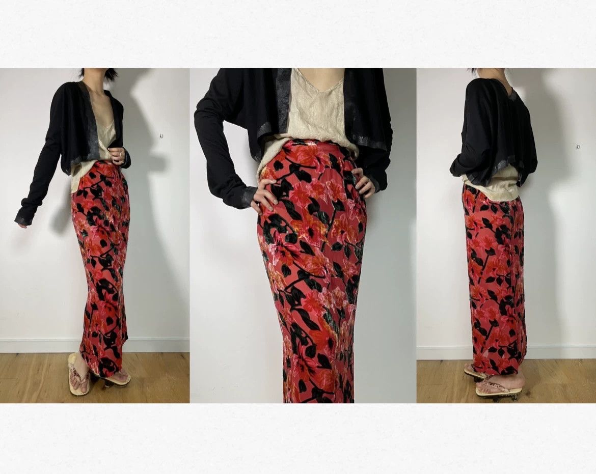 Yohji Yamamoto YOHJI YAMAMOTO 1997 Silk Burnout Velvet Skirt Size 25" / US 0 / IT 36 - 9 Thumbnail