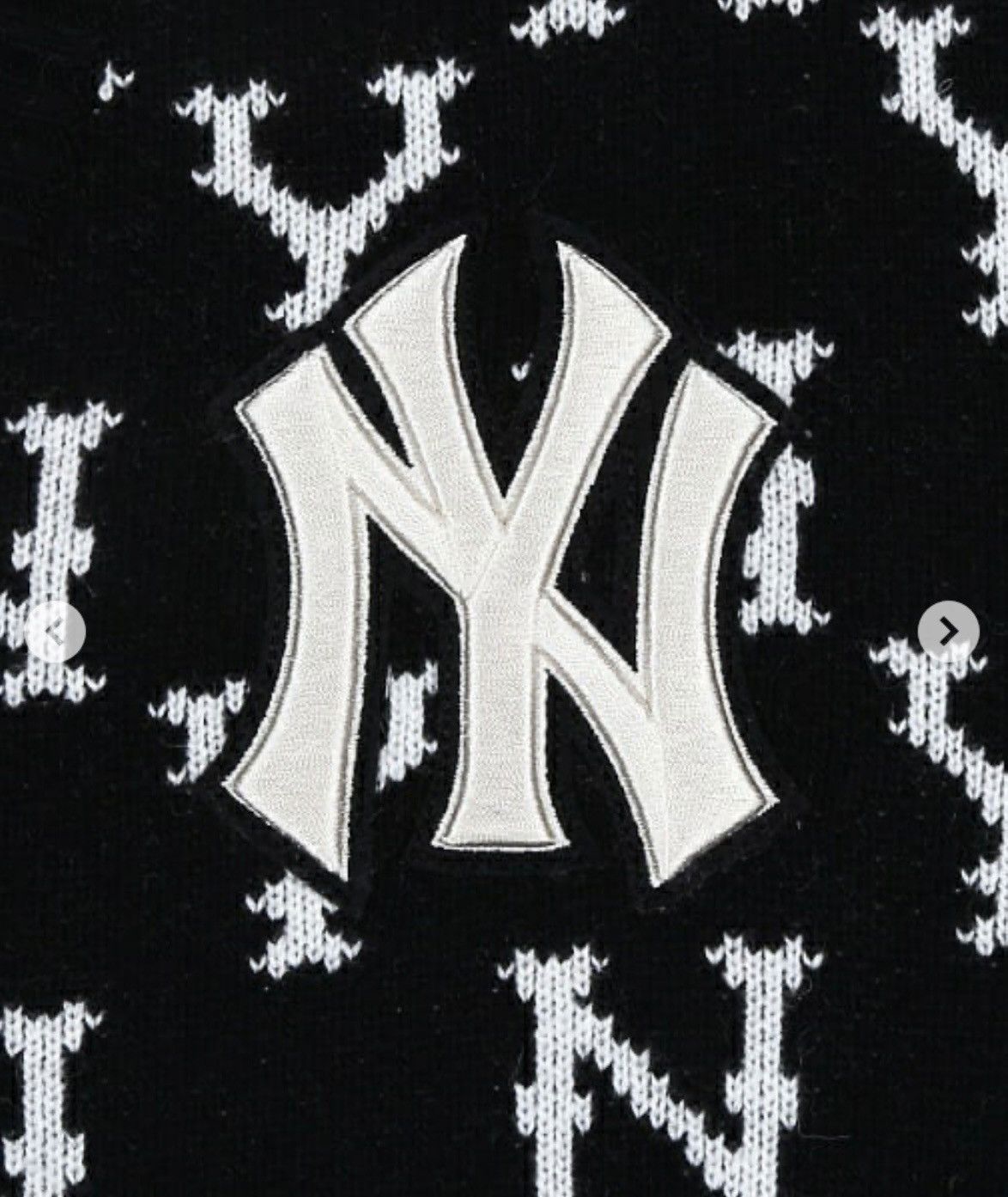 MLB MLB Korea NY Yankees Monogram Cardigan Sweater Unisex M Size US M / EU 48-50 / 2 - 3 Thumbnail
