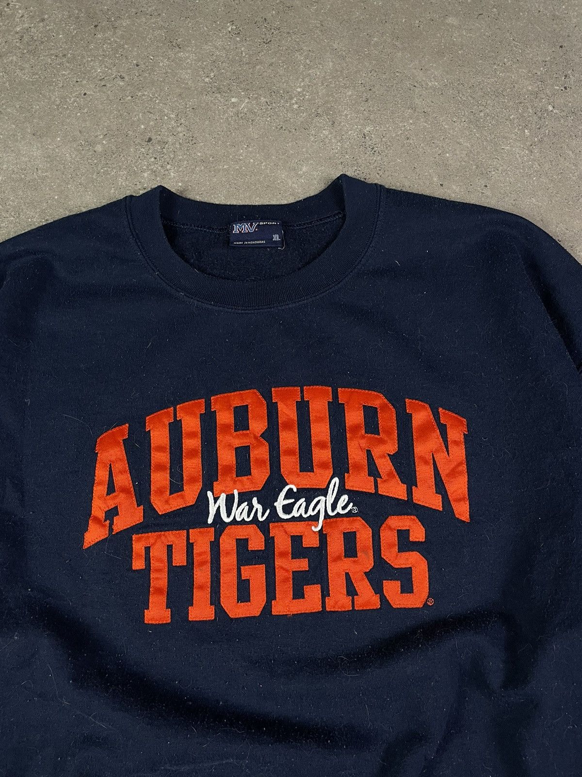 Auburn Sportswear × Vintage Vintage 90s Auburn Tigers MV Sport Crewneck Sweatshirt Size US XL / EU 56 / 4 - 2 Thumbnail