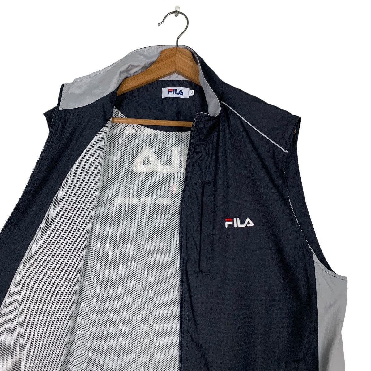 Fila FILA Embroidery Big Logo Light Vest #0105-C6 Size US L / EU 52-54 / 3 - 12 Thumbnail