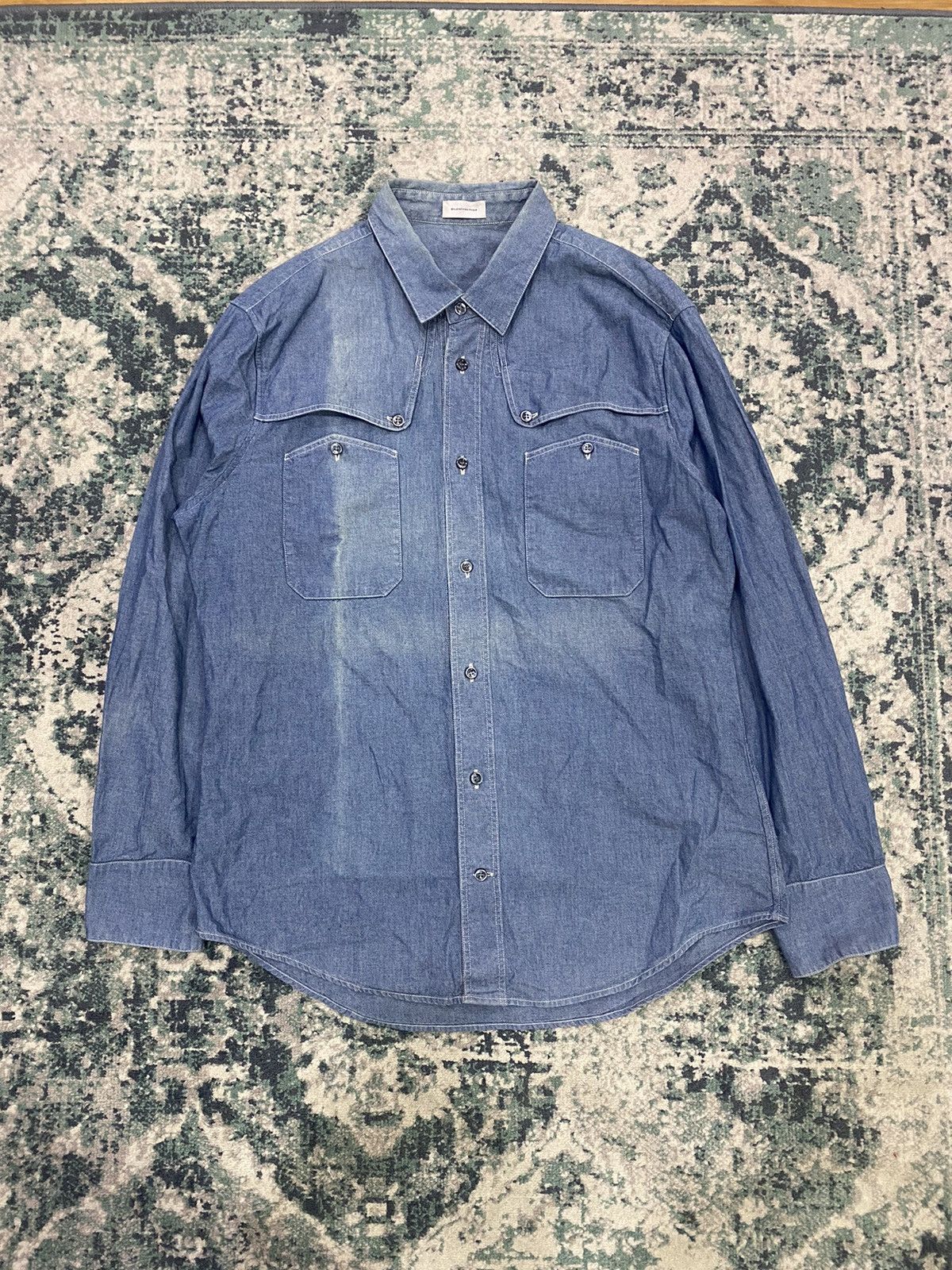 Balenciaga AW09 Balenciaga Paris Faded Hidden Pocket Denim Shirt Size US L / EU 52-54 / 3 - 7 Thumbnail