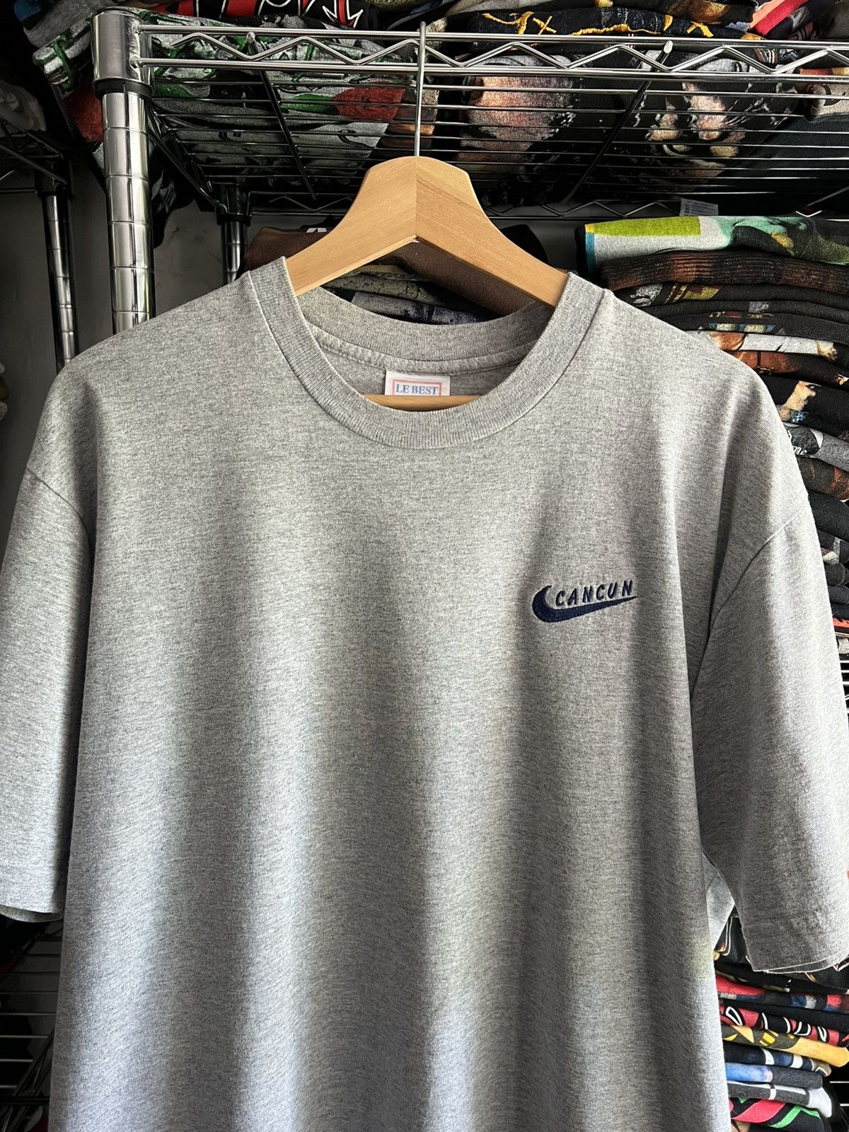 Mexicana 90s Nike Cancun Bootleg Souvenir Tee Size US XL / EU 56 / 4 - 1 Thumbnail