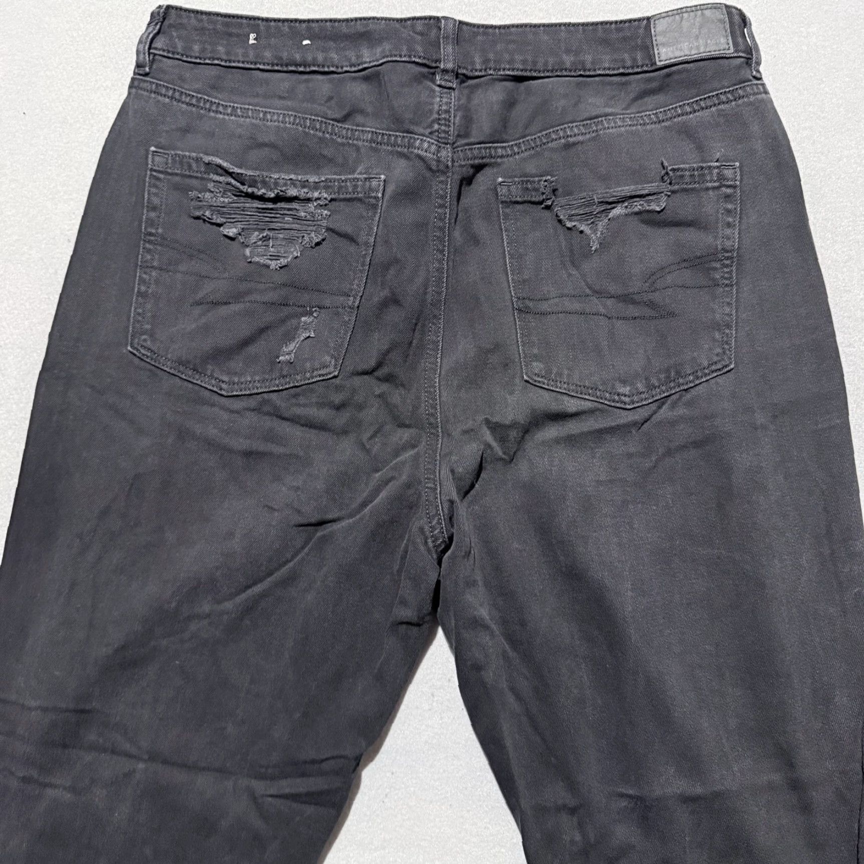 American Eagle Outfitters American Eagle Mom Jeans Jeans Women Black Distressed High Rise 16 Medium Look Bohemian Retro 90s Womens Size 38" / US 16 / IT 52 - 4 Thumbnail