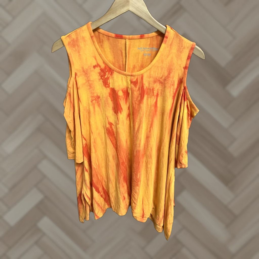 Soft Surroundings Soft Surroundings Petite XS Cold Shoulder Tunic Top Women's Orange tie dye geometric 3/4 Sleeve Sunshine Vintage No Menus Mens Womens Girls Boys Size XS / US 0-2 / IT 36-38 - 1 Thumbnail