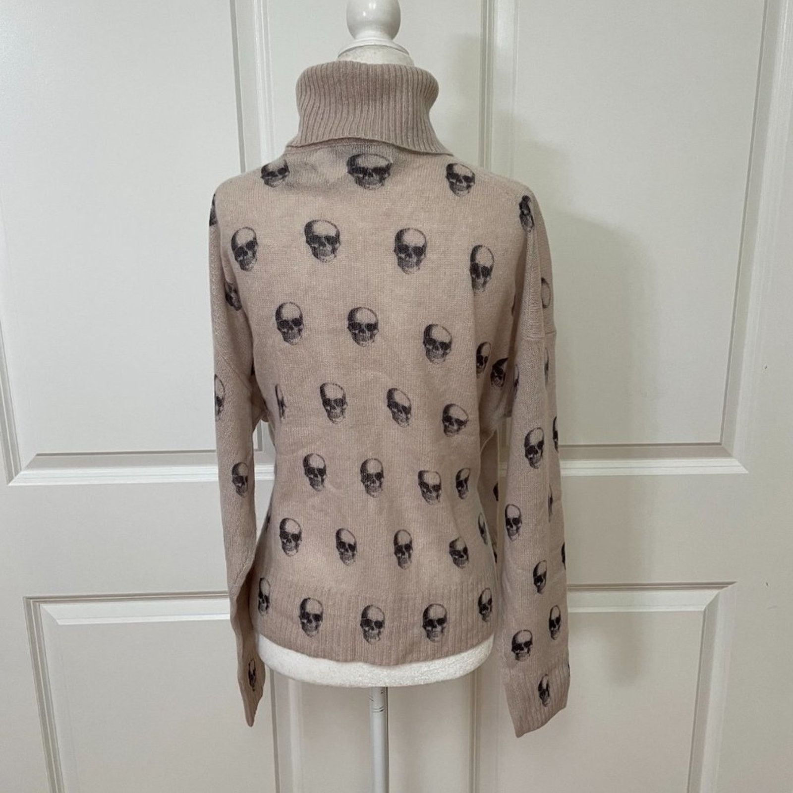360Cashmere Miley Skull-Print Cashmere Sweater from 360 Cashmere Size S / US 4 / IT 40 - 3 Thumbnail
