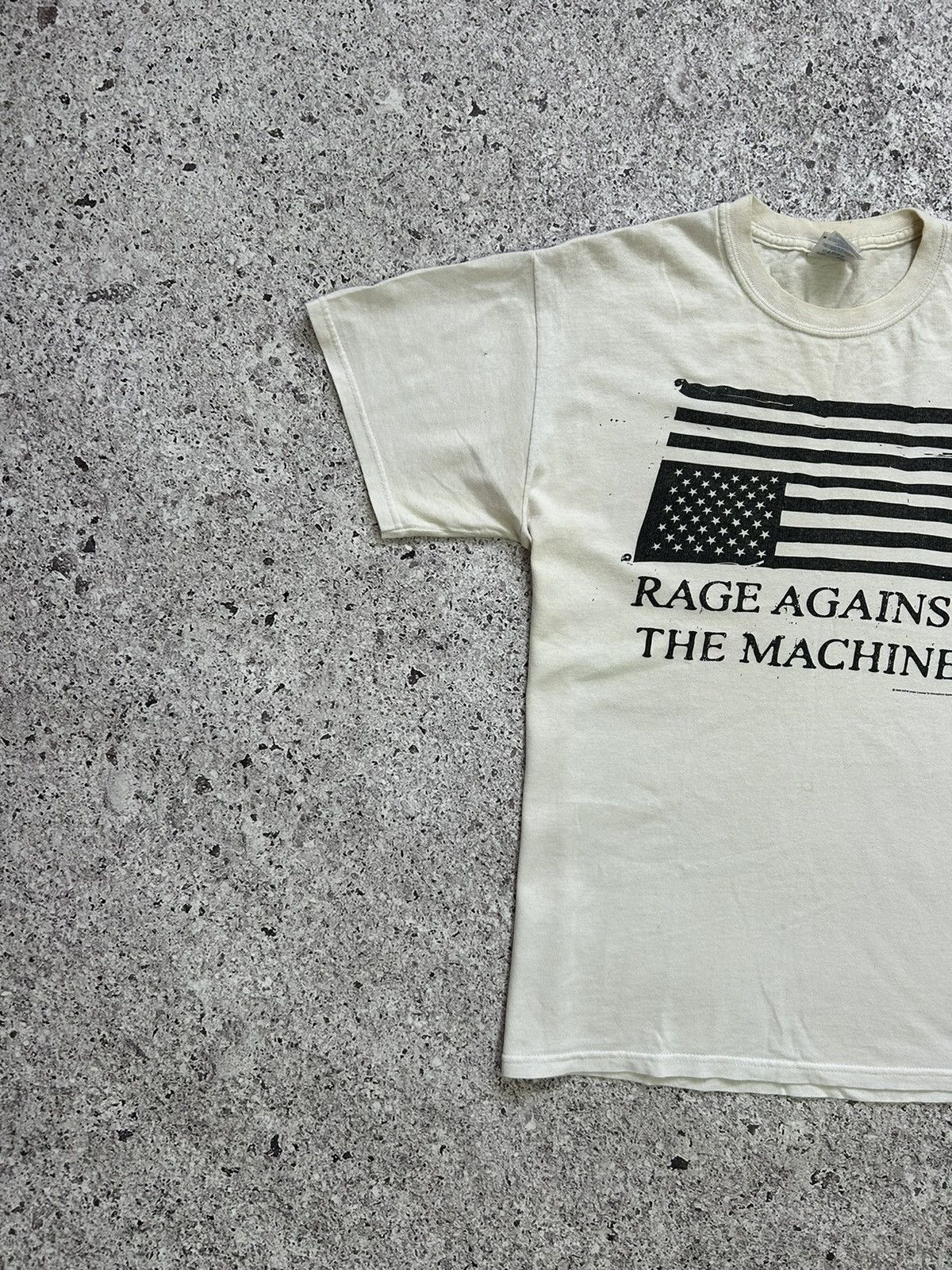 Band Tees × Vintage Vintage Rare Against The Machine 2008 Rock Band T-Shirt Size US M / EU 48-50 / 2 - 3 Thumbnail