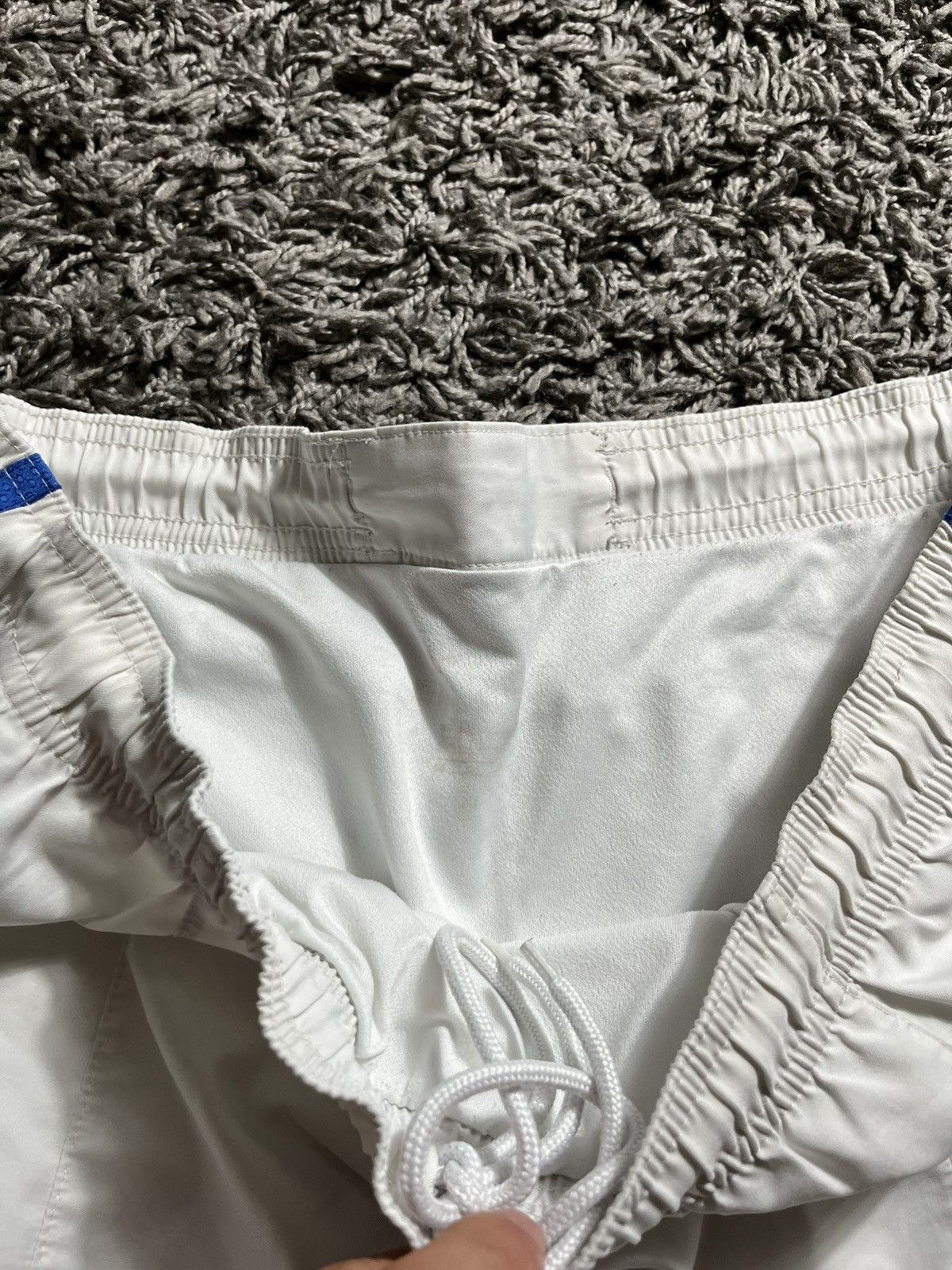 Nike NIKE INTER MILAN SOCCER FOOTBALL AWAY SHORTS 2011/12 Size US 36 / EU 52 - 5 Thumbnail