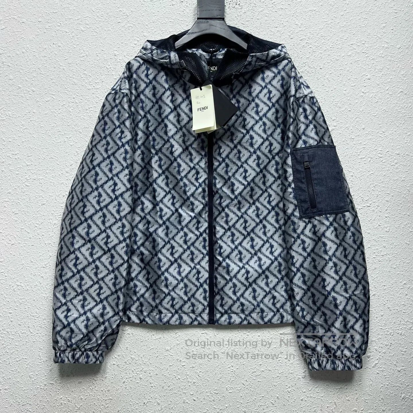 Fendi FENDI size50 All logo rain jacket Size US M / EU 48-50 / 2 - 1 Thumbnail