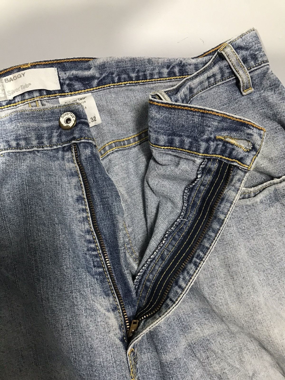 Levi's Vintage Levi’s silver tab baggy denim Size US 38 / EU 54 - 5 Thumbnail