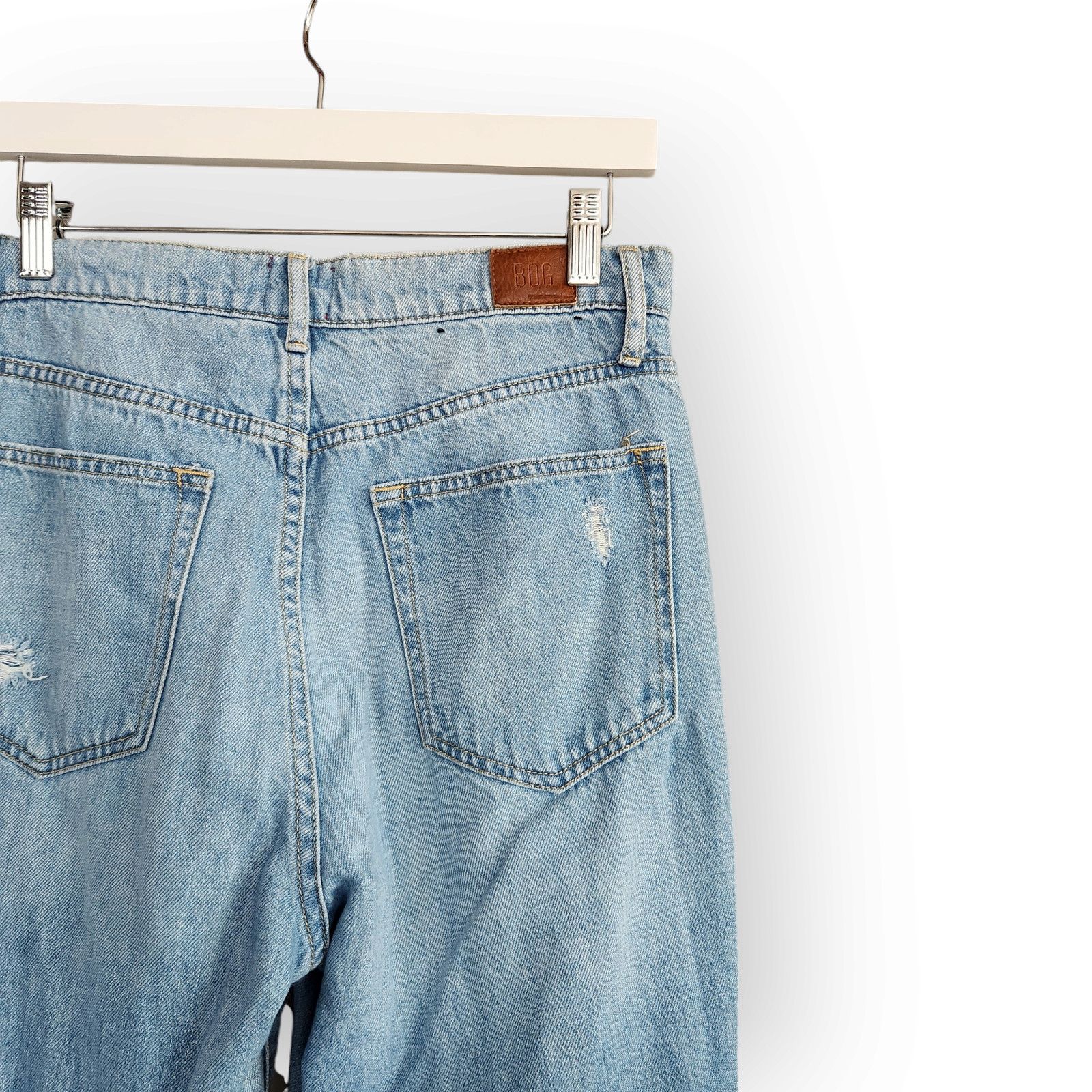 Bdg BDG High Waisted Slim Straight Tapered Leg Ripped Jeans 28 Size 28" / US 6 / IT 42 - 6 Thumbnail