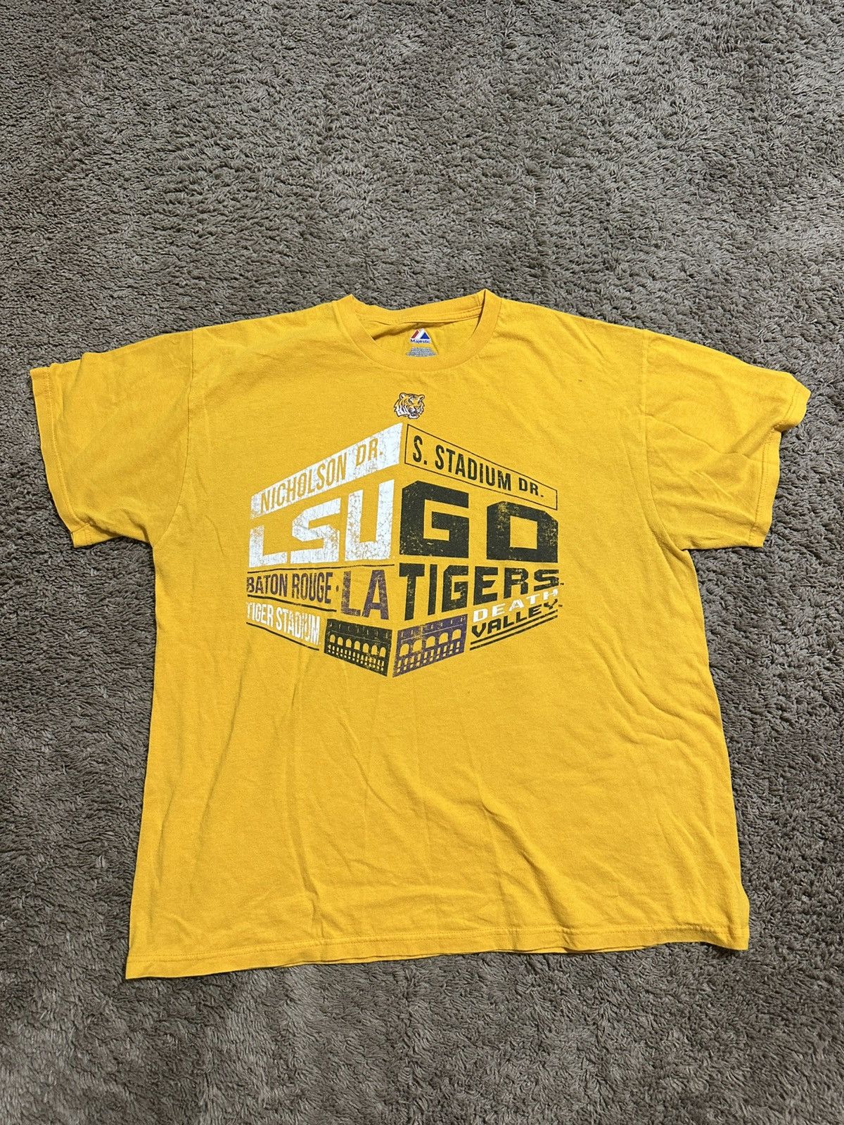 NCAA Vintage NCAA LSU tigers “triple yellow” shirt 00s size XL Size US XL / EU 56 / 4 - 1 Thumbnail